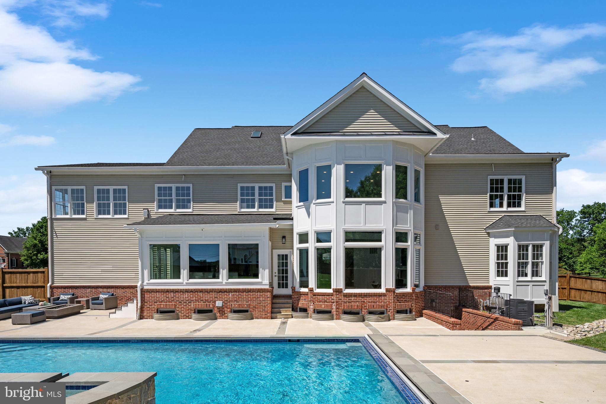 OCCOQUAN OVERLOOK - Residential