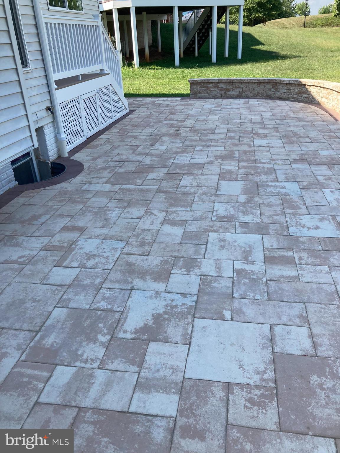 KINGS CROSSING - Residential Lease