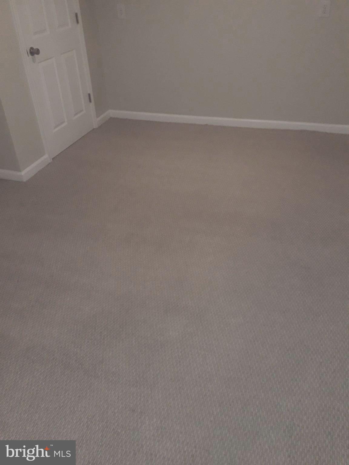 KINGS CROSSING - Residential Lease