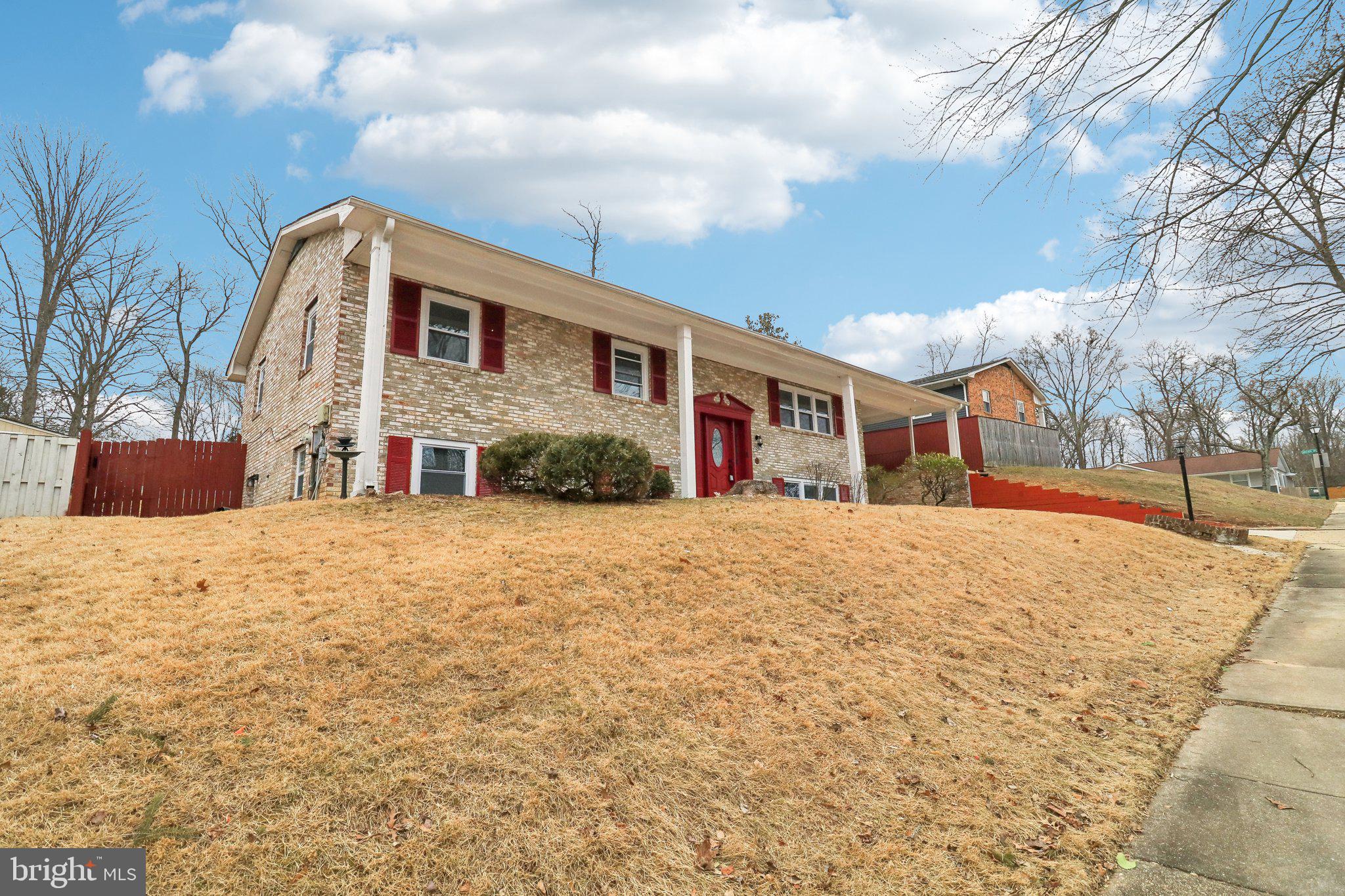 WARBURTON MANOR - Residential