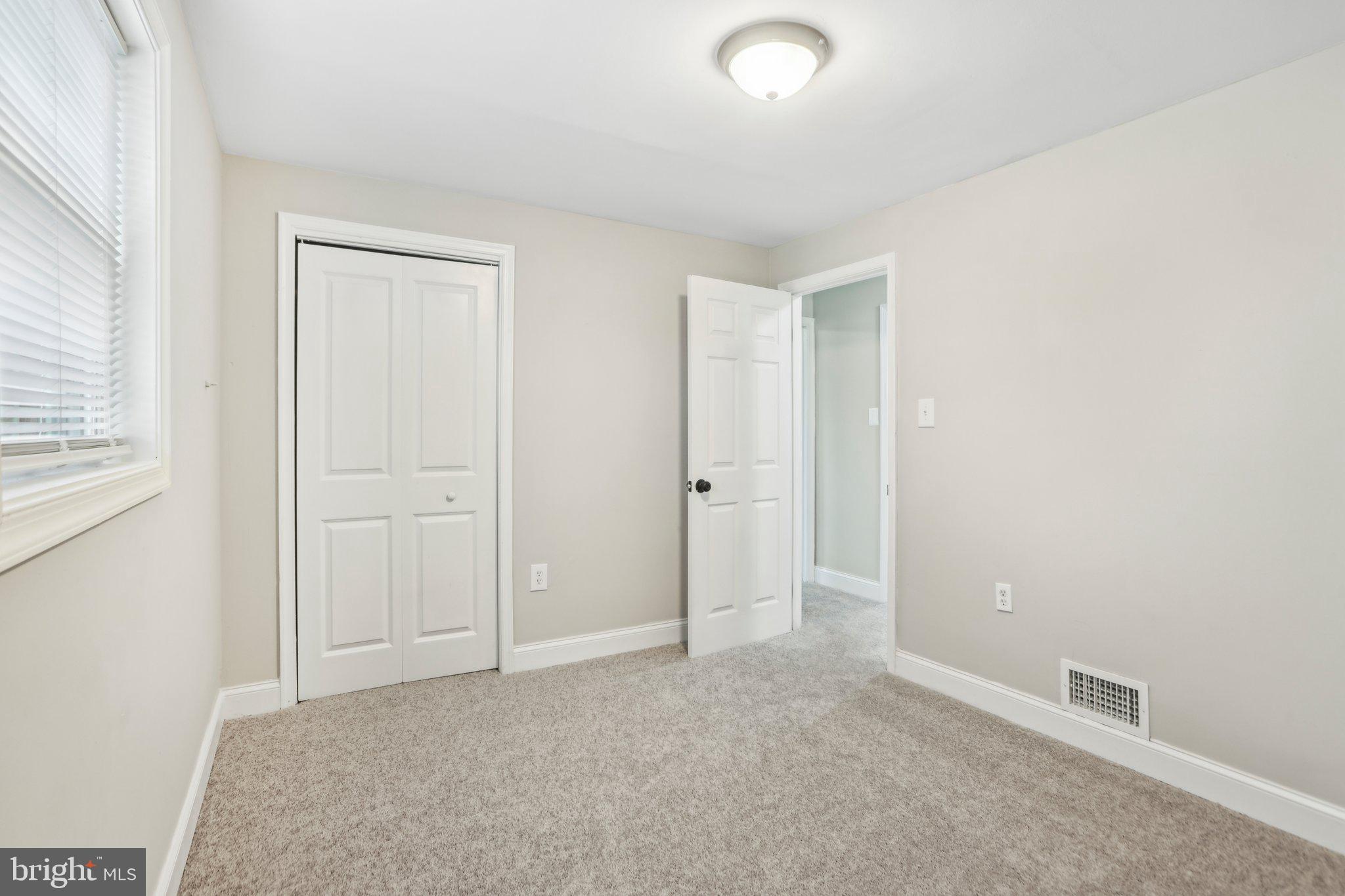 WARBURTON MANOR - Residential