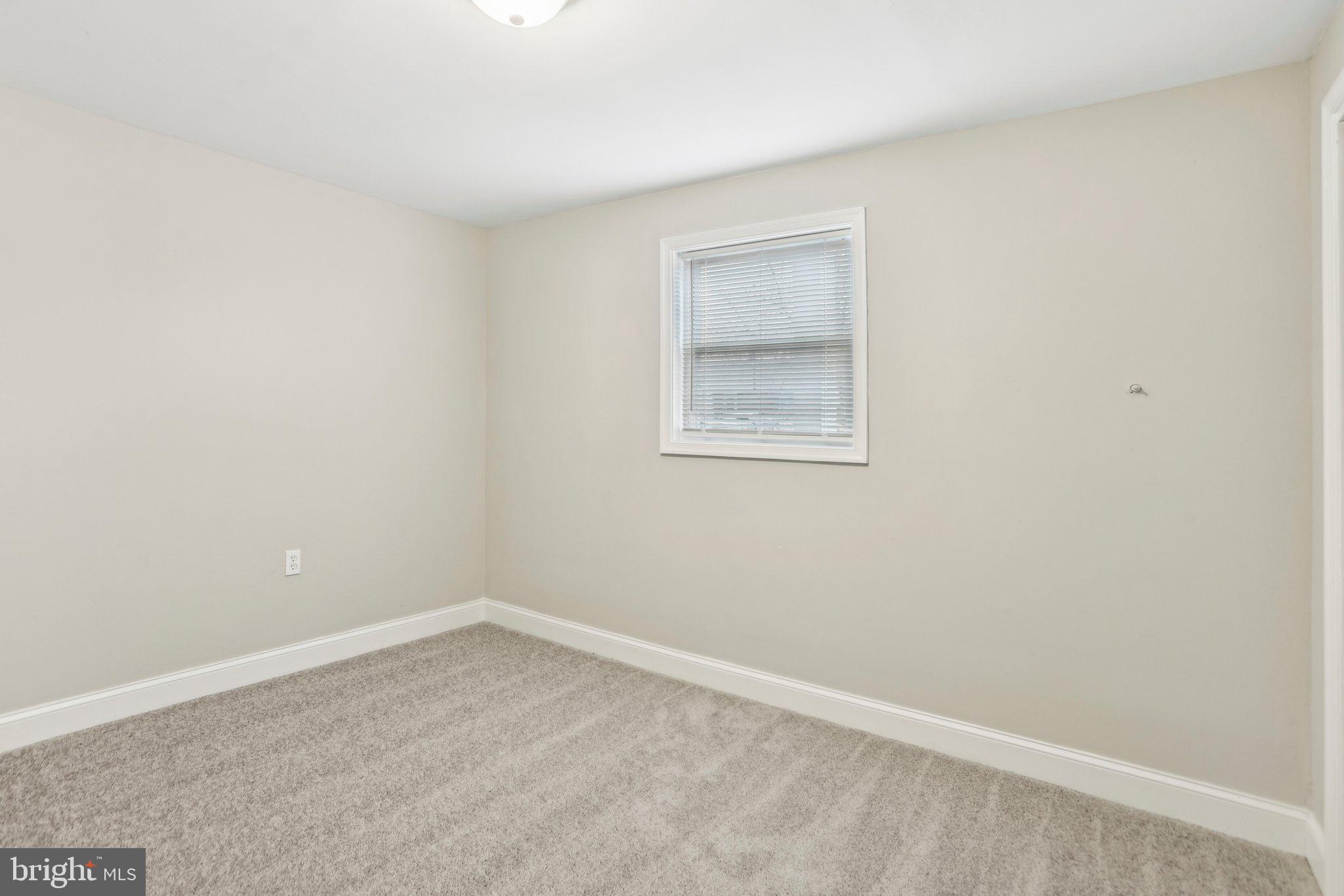 WARBURTON MANOR - Residential