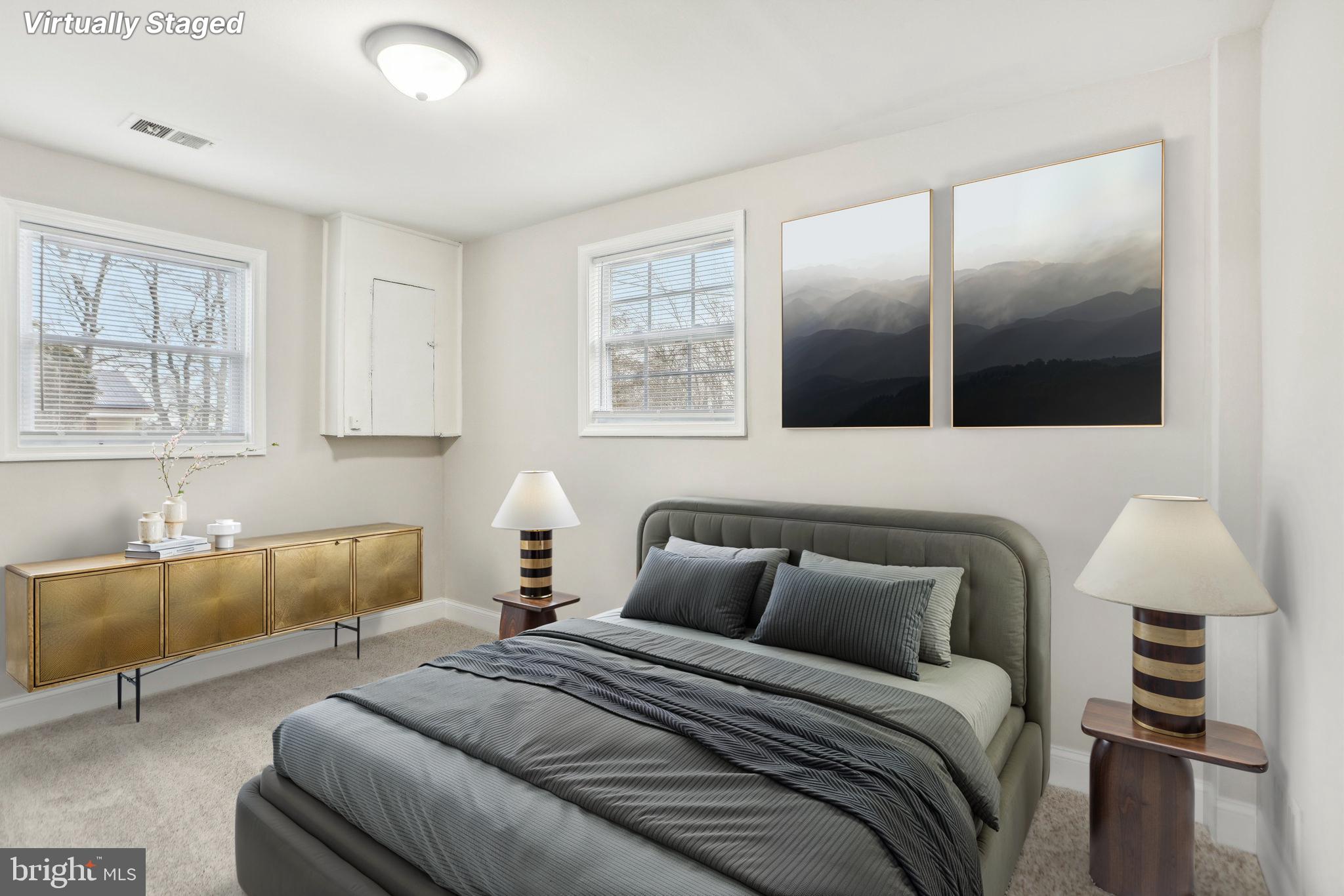 WARBURTON MANOR - Residential