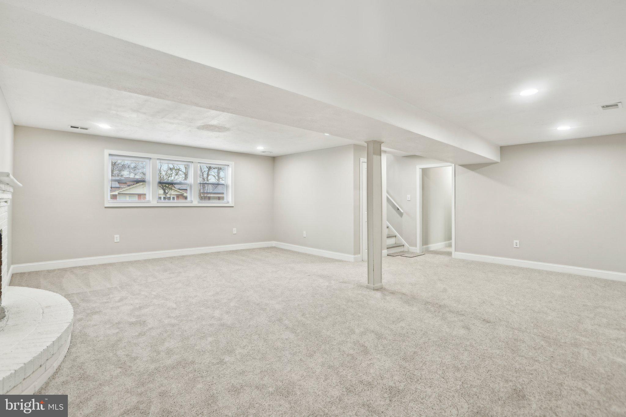 WARBURTON MANOR - Residential