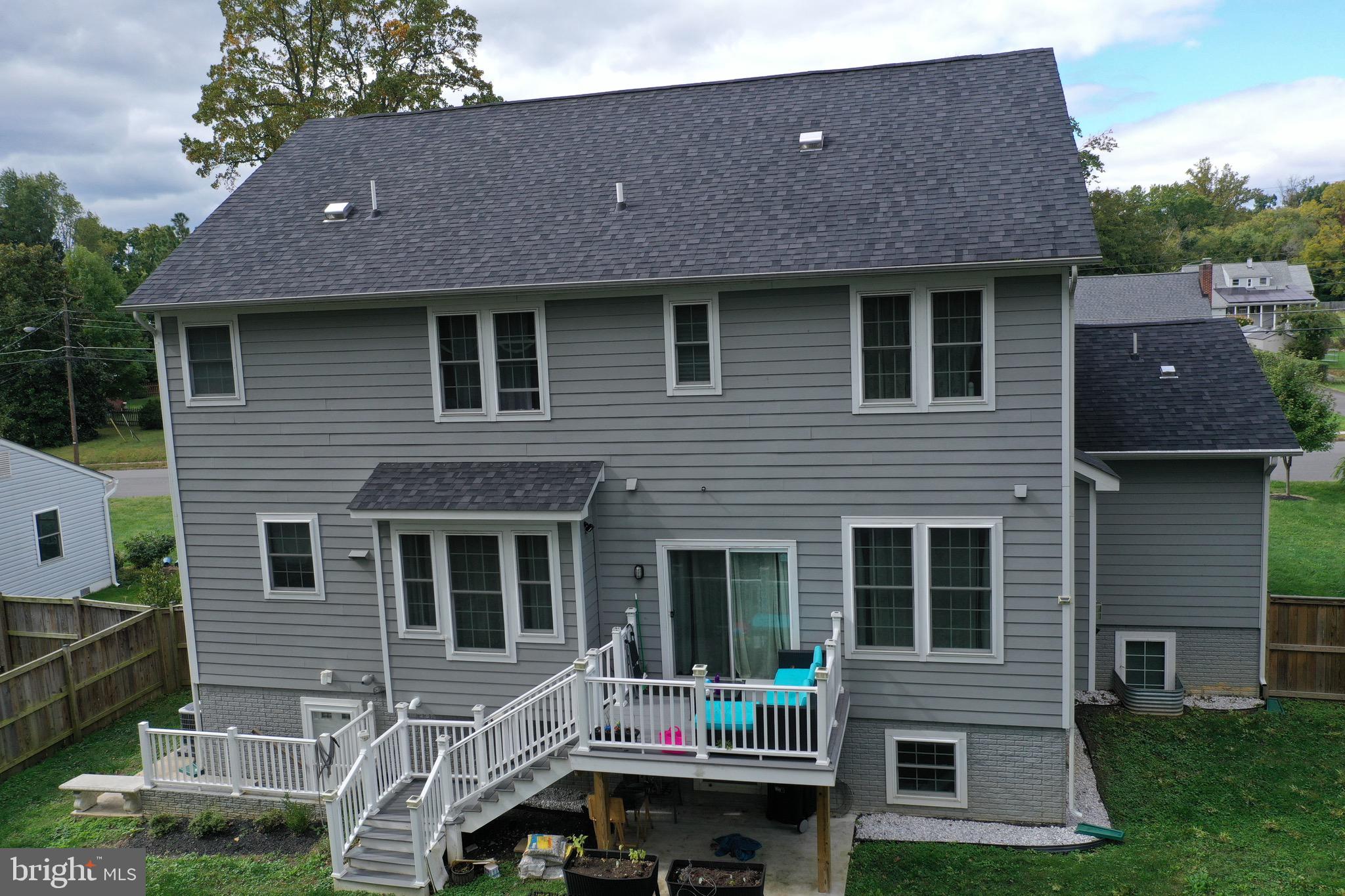 FAIRCHESTER - Residential