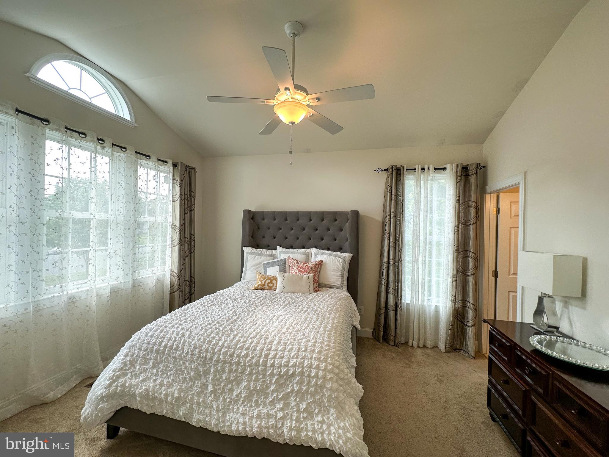 FAIRCHESTER - Residential