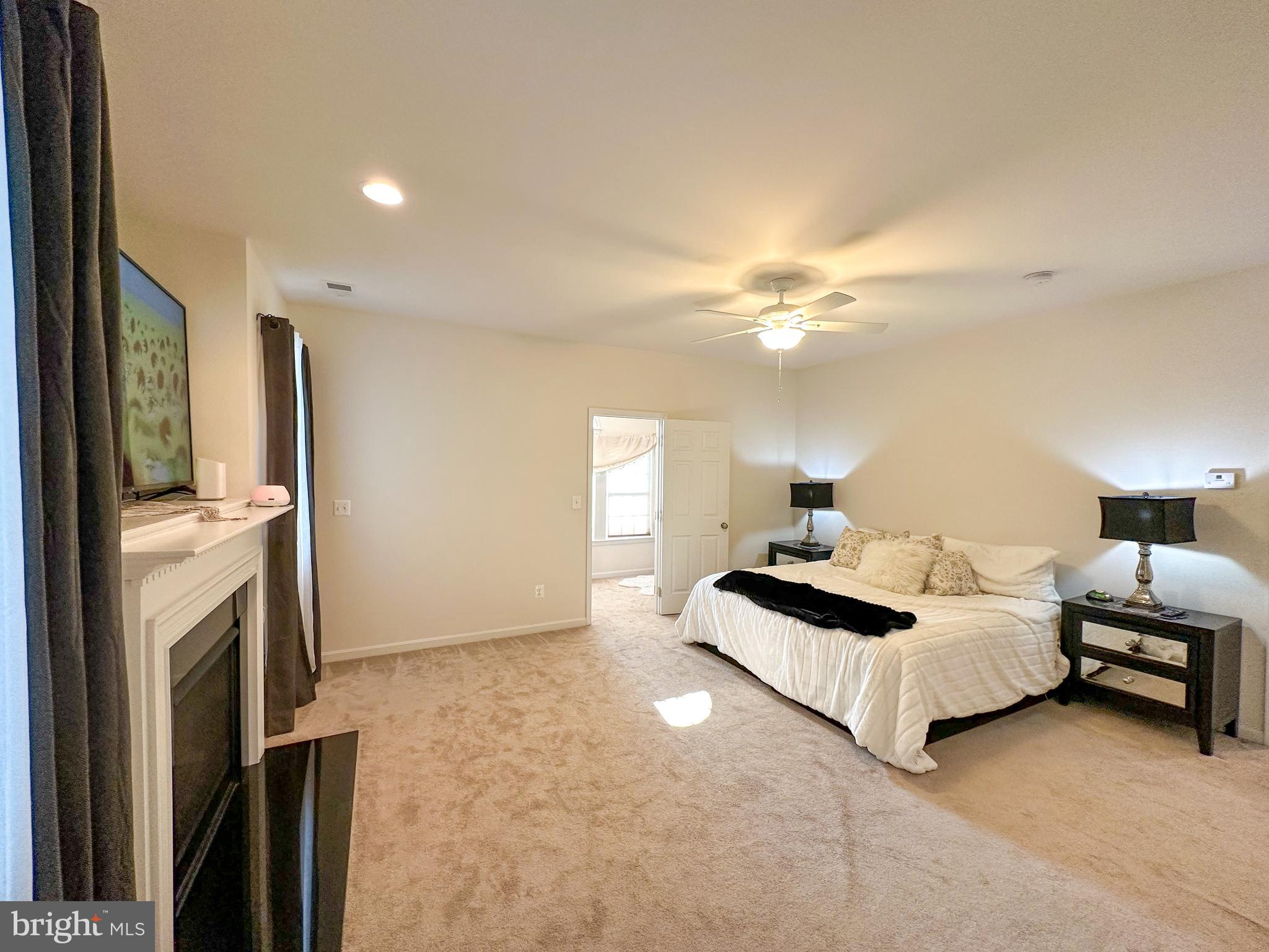 FAIRCHESTER - Residential