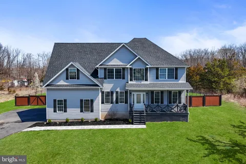 11 Davon Lane, Hamburg, NJ MLS: NJSU2000154