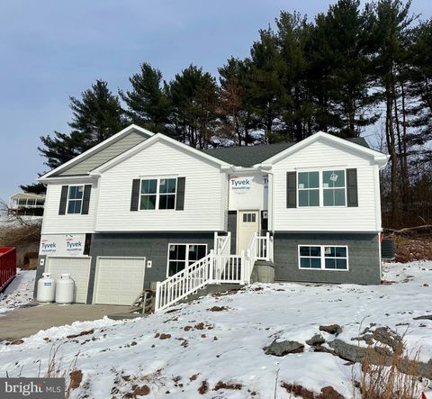 9 COUNTRY CLUB ROAD ASHLAND PA 17921