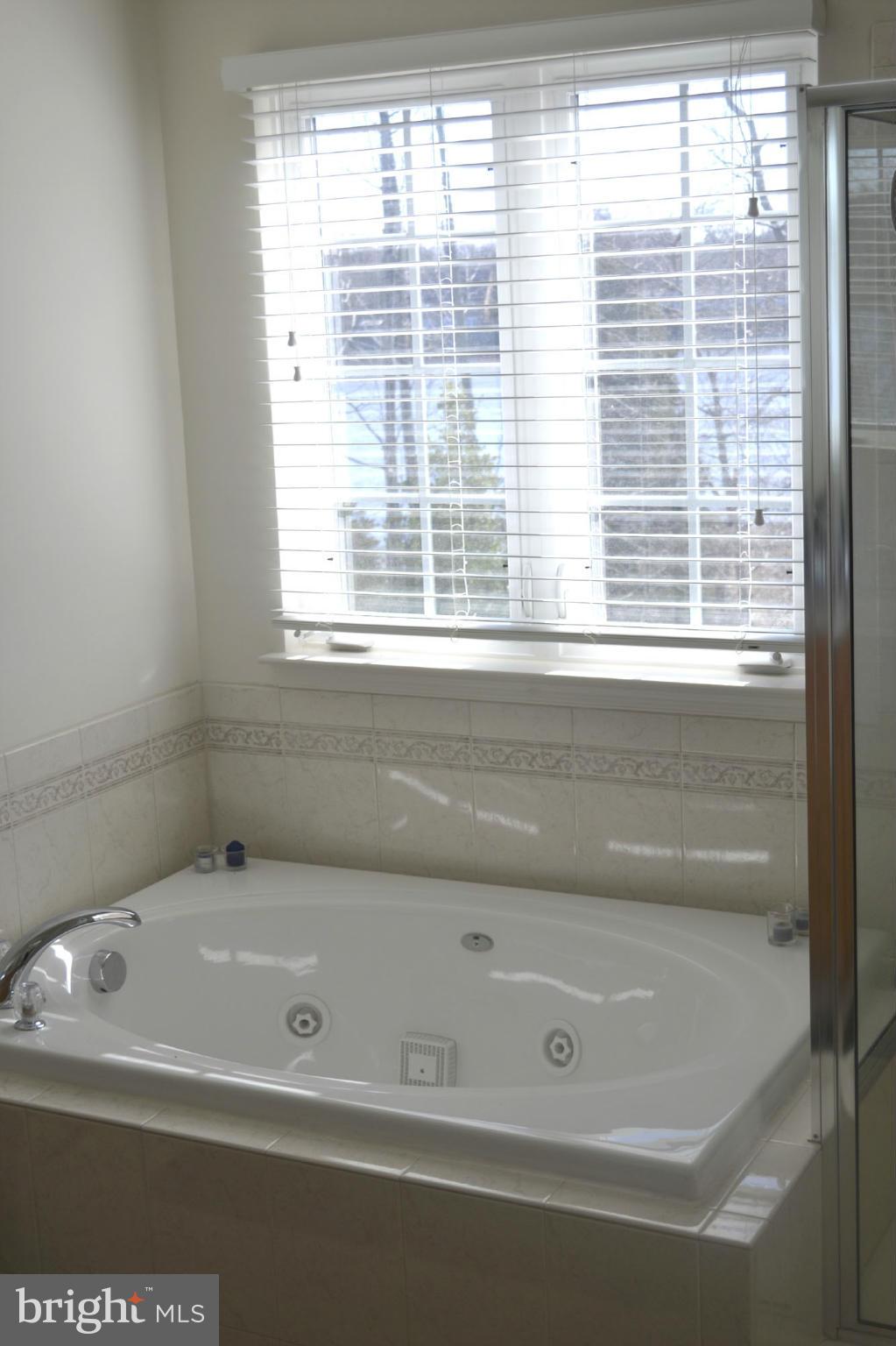 MONROE POINT - Residential Lease