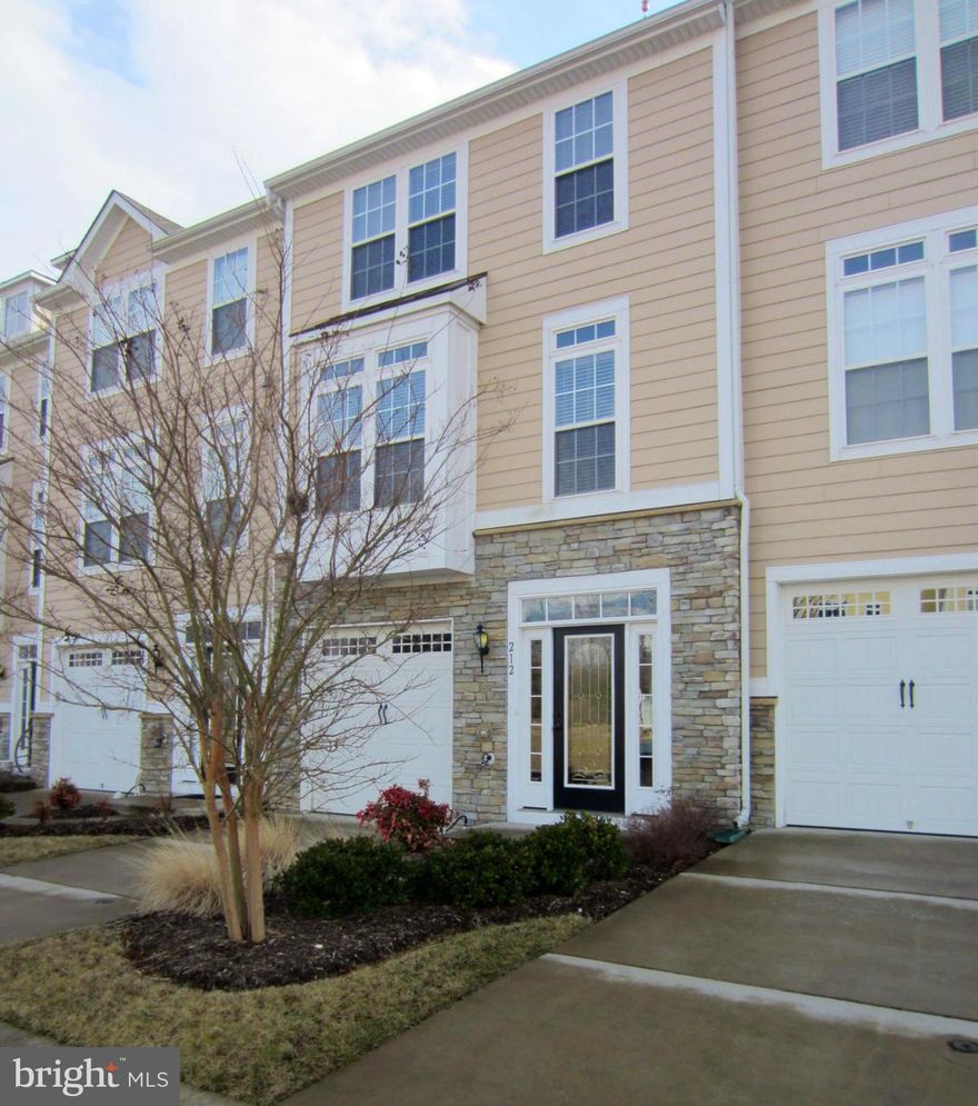 Lovely Water View Townhome, Like new condition, Built in 2008, 2,160 finshed sf, 3 level extension/Sunroom, Deck, Come enjoy the water, Bring your boat and lease a slip, Buy a Jetski, Many upgrades incl speakers, lighting, ceramic tile. 2 Master Bedrooms up, 1 Bedroom & Full BA on Lower level, One car garage, 12 mo to 36 mo lease, Pets case by case. Avail now.  Enjoy