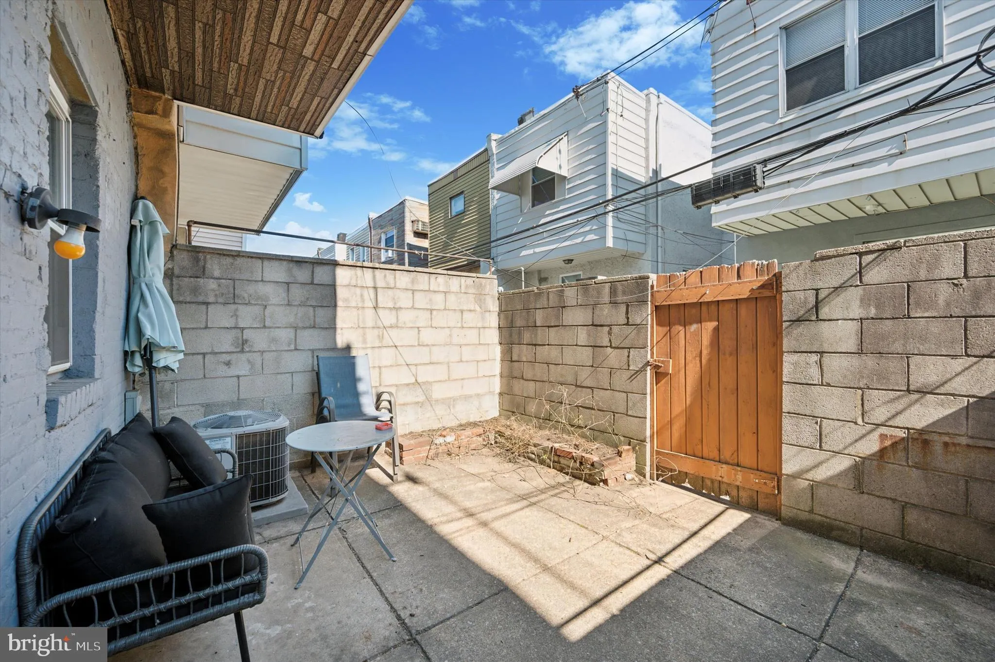 Philadelphia, Pennsylvania 19145, United States, 2 Bedrooms Bedrooms, ,1 BathroomBathrooms,Residential,Active,83601