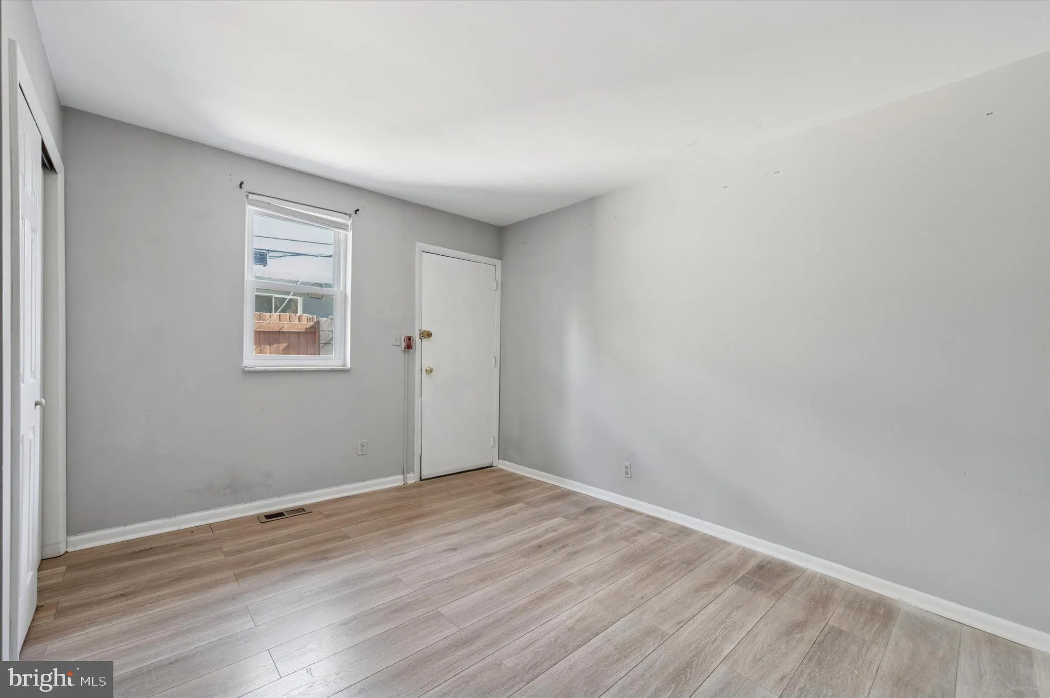 Philadelphia, Pennsylvania 19145, United States, 2 Bedrooms Bedrooms, ,1 BathroomBathrooms,Residential,Active,83601