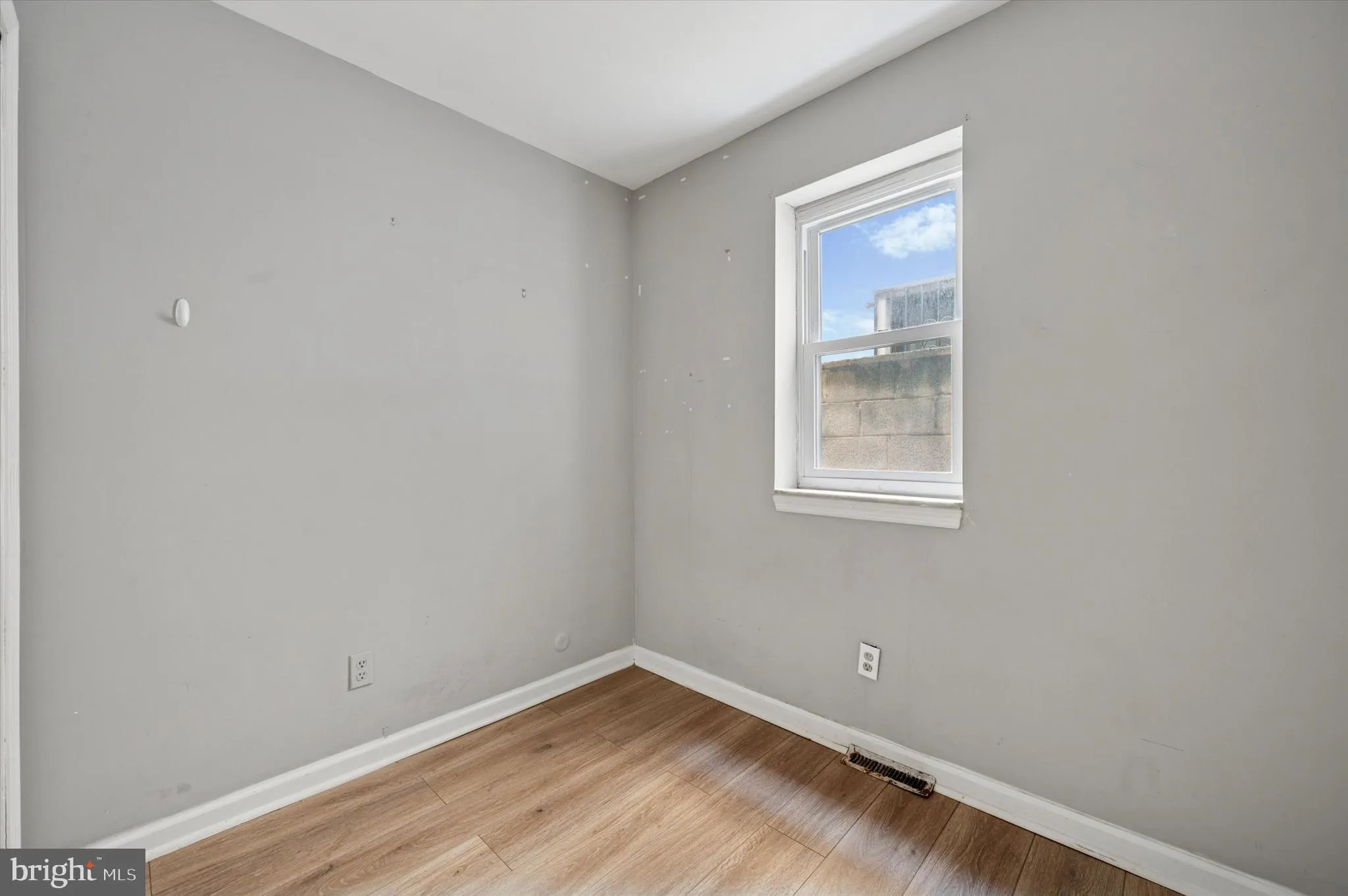 Philadelphia, Pennsylvania 19145, United States, 2 Bedrooms Bedrooms, ,1 BathroomBathrooms,Residential,Active,83601