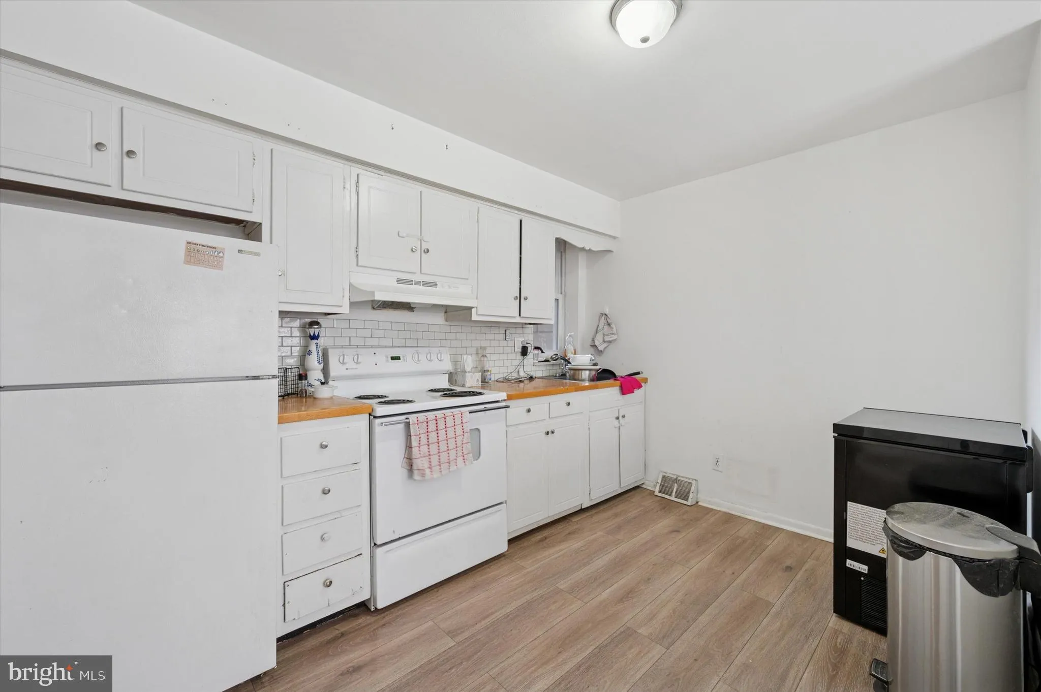 Philadelphia, Pennsylvania 19145, United States, 2 Bedrooms Bedrooms, ,1 BathroomBathrooms,Residential,Active,83601