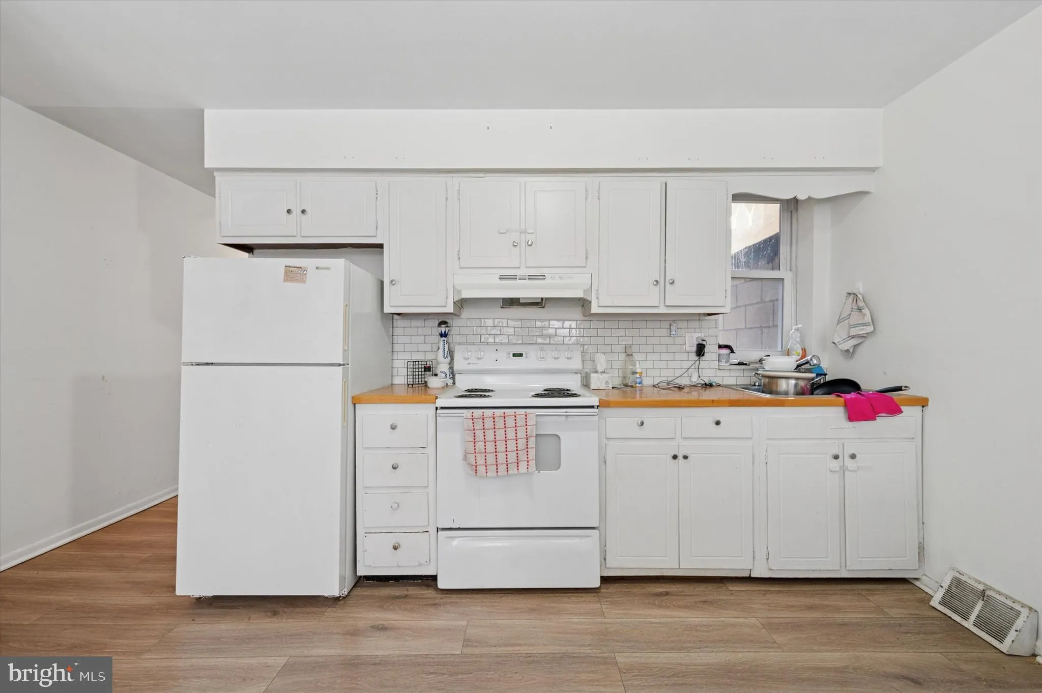 Philadelphia, Pennsylvania 19145, United States, 2 Bedrooms Bedrooms, ,1 BathroomBathrooms,Residential,Active,83601