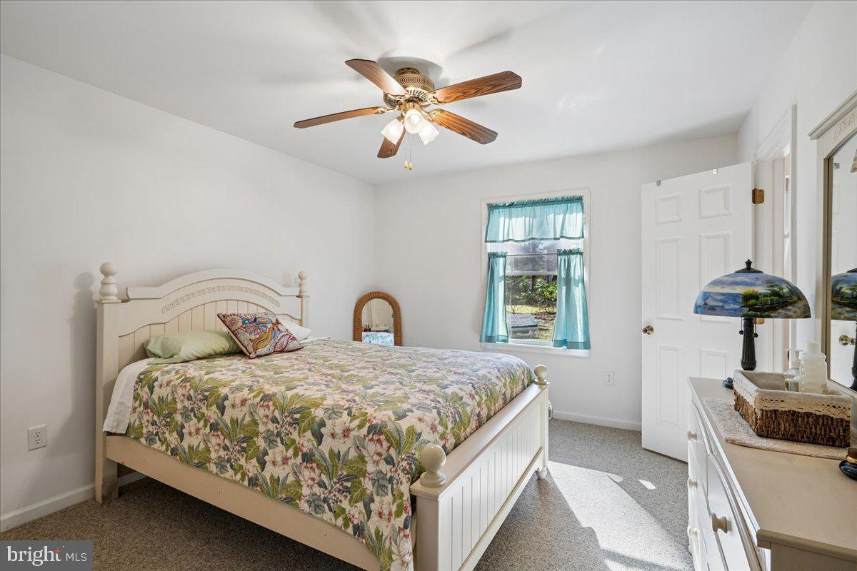 ANGOLA BY THE BAY - Residential