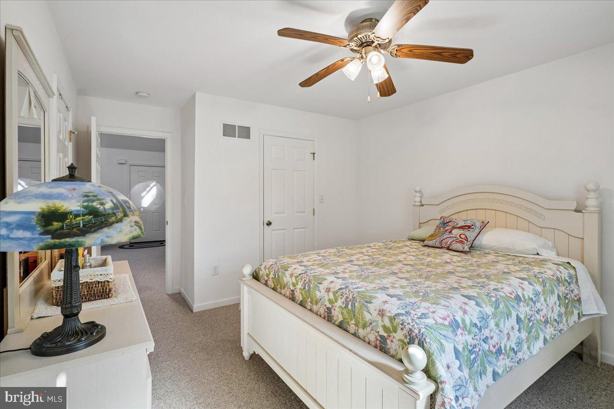 ANGOLA BY THE BAY - Residential