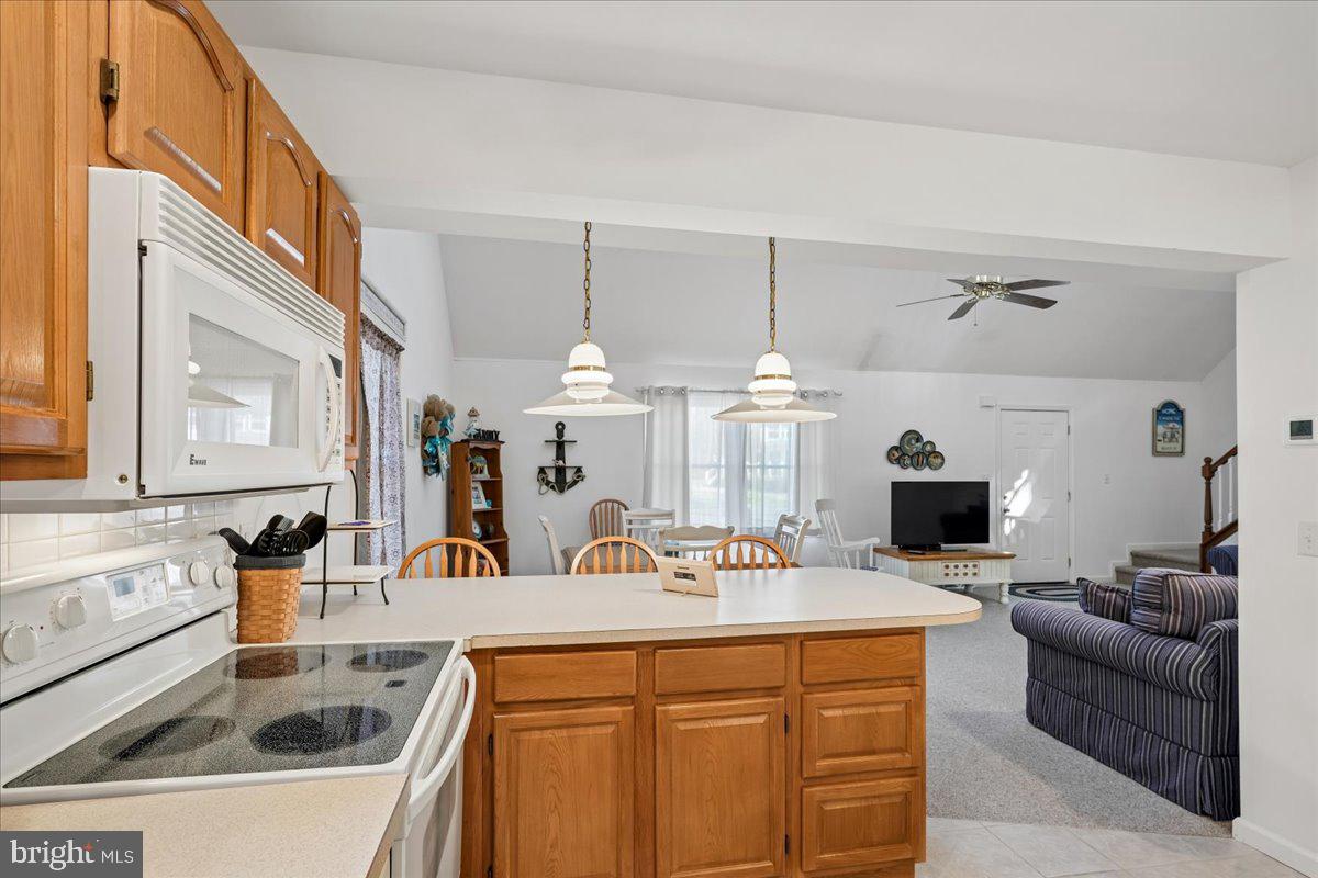 ANGOLA BY THE BAY - Residential