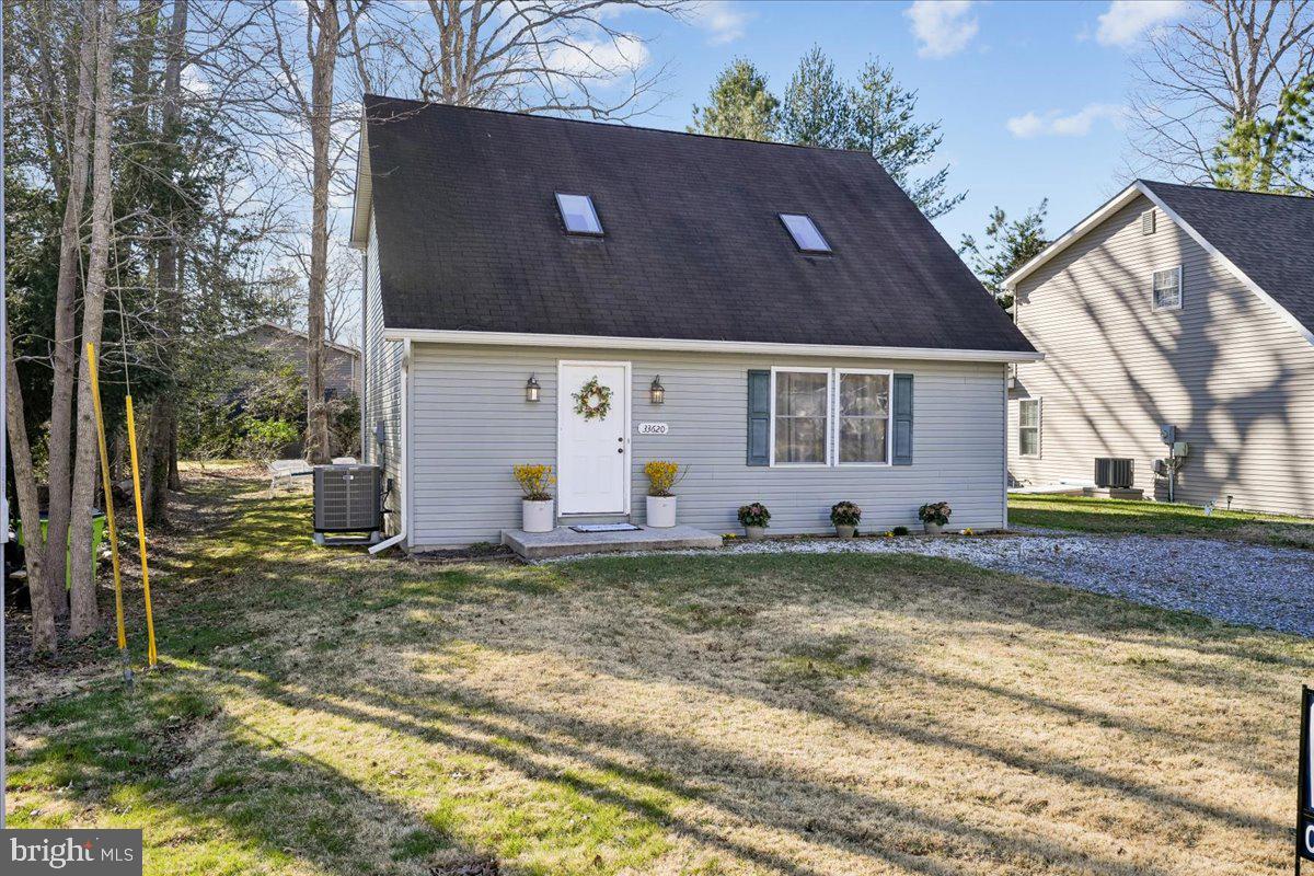 ANGOLA BY THE BAY - Residential