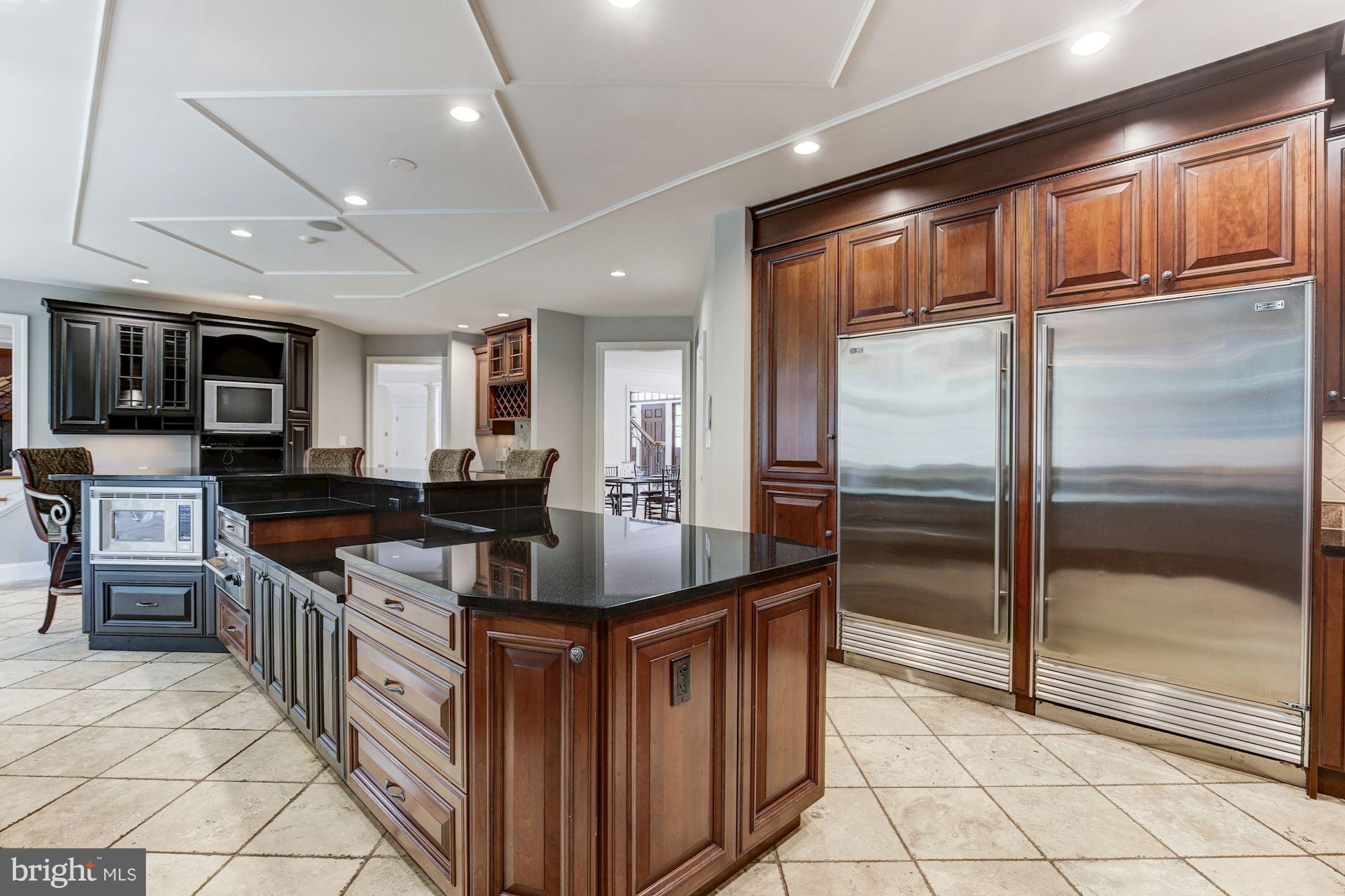 POTOMAC OUTSIDE - Residential