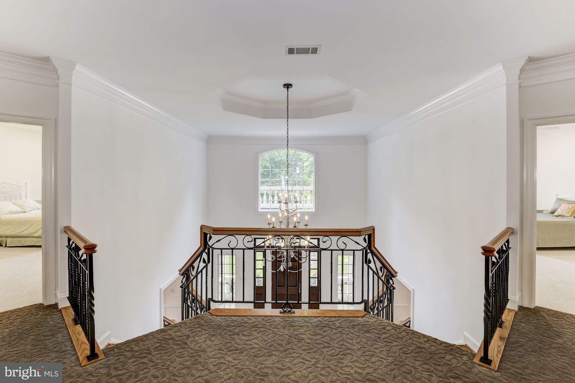 POTOMAC OUTSIDE - Residential