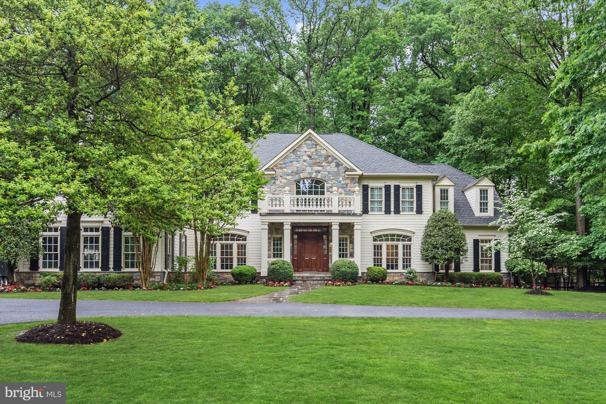 POTOMAC OUTSIDE - Residential