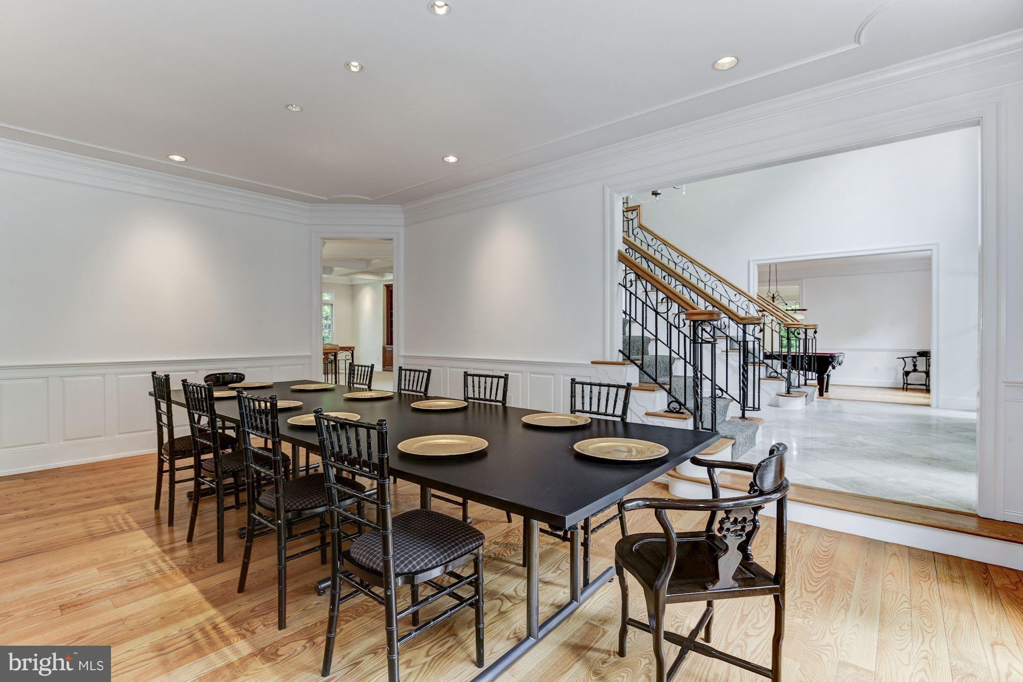 POTOMAC OUTSIDE - Residential