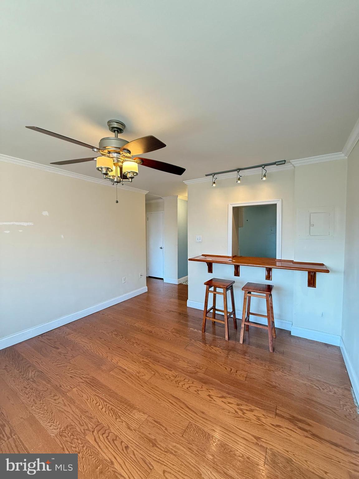 1111 ARLINGTON BOULEVARD 940
