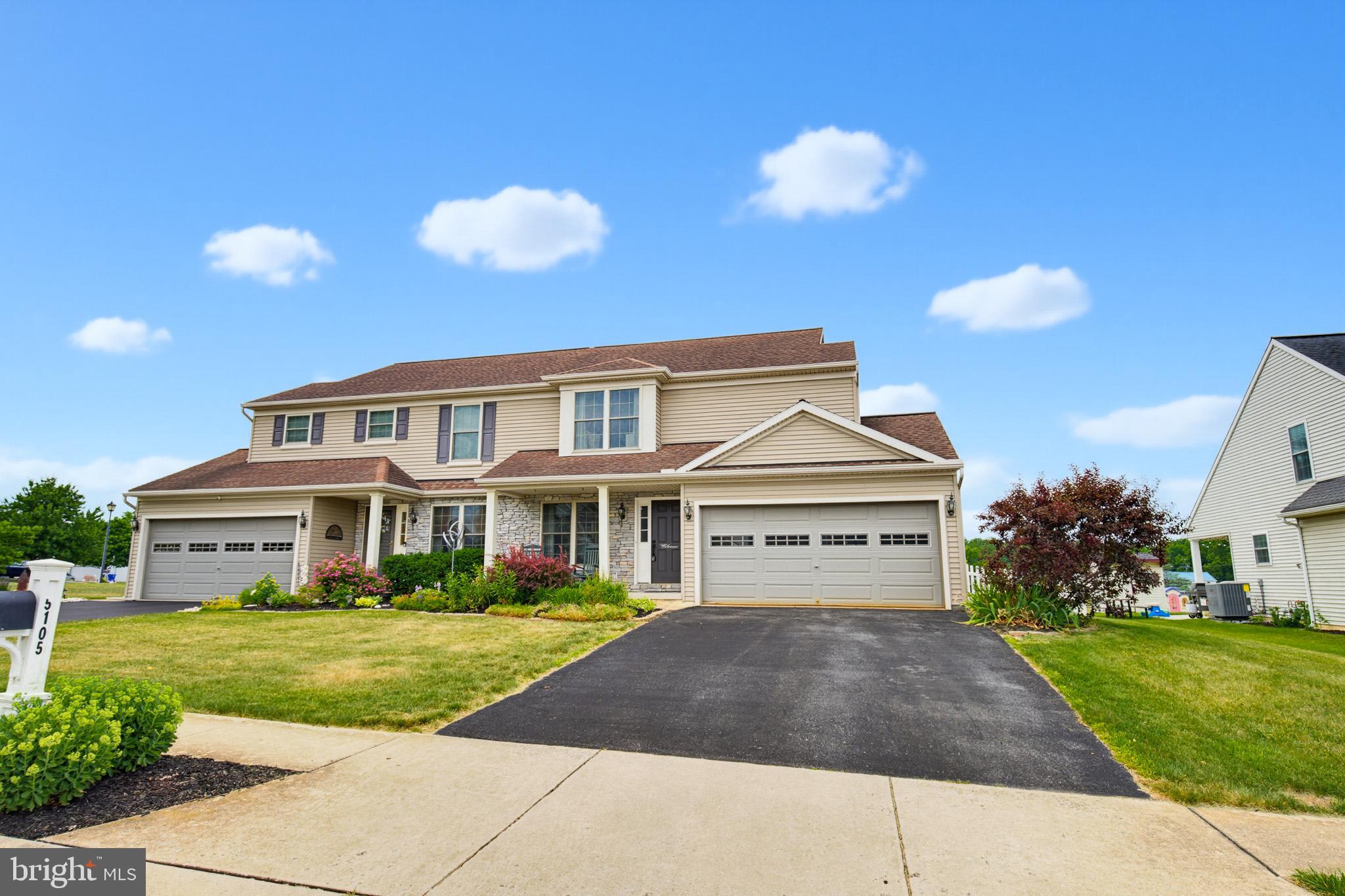5105 OAK LEAF DRIVE