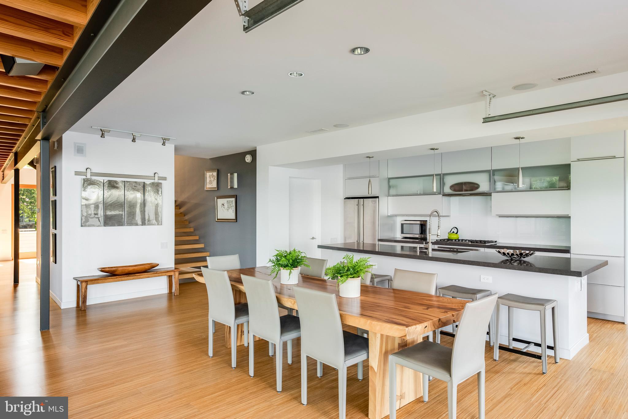 LONDONTOWN TERRACE - Residential