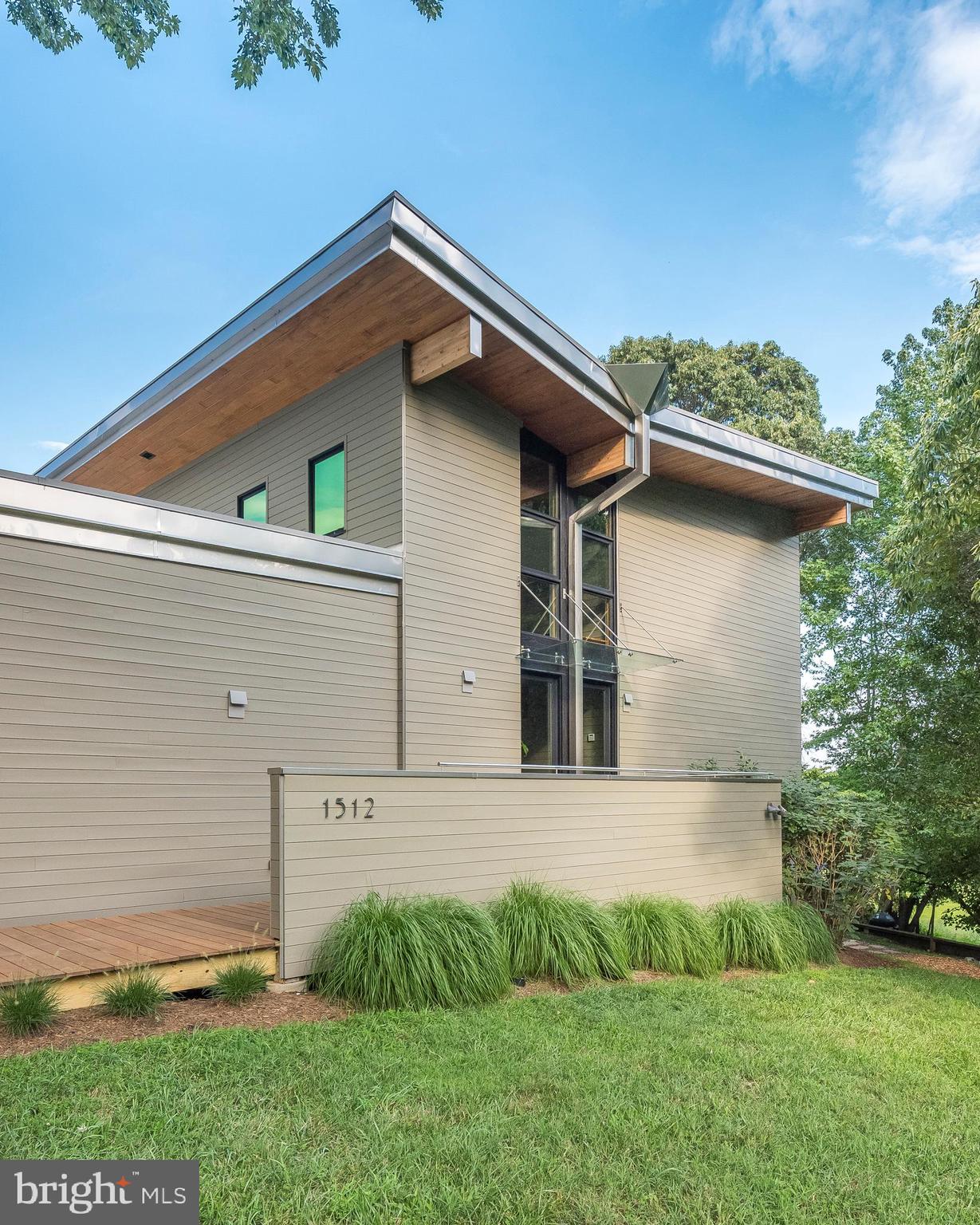 LONDONTOWN TERRACE - Residential