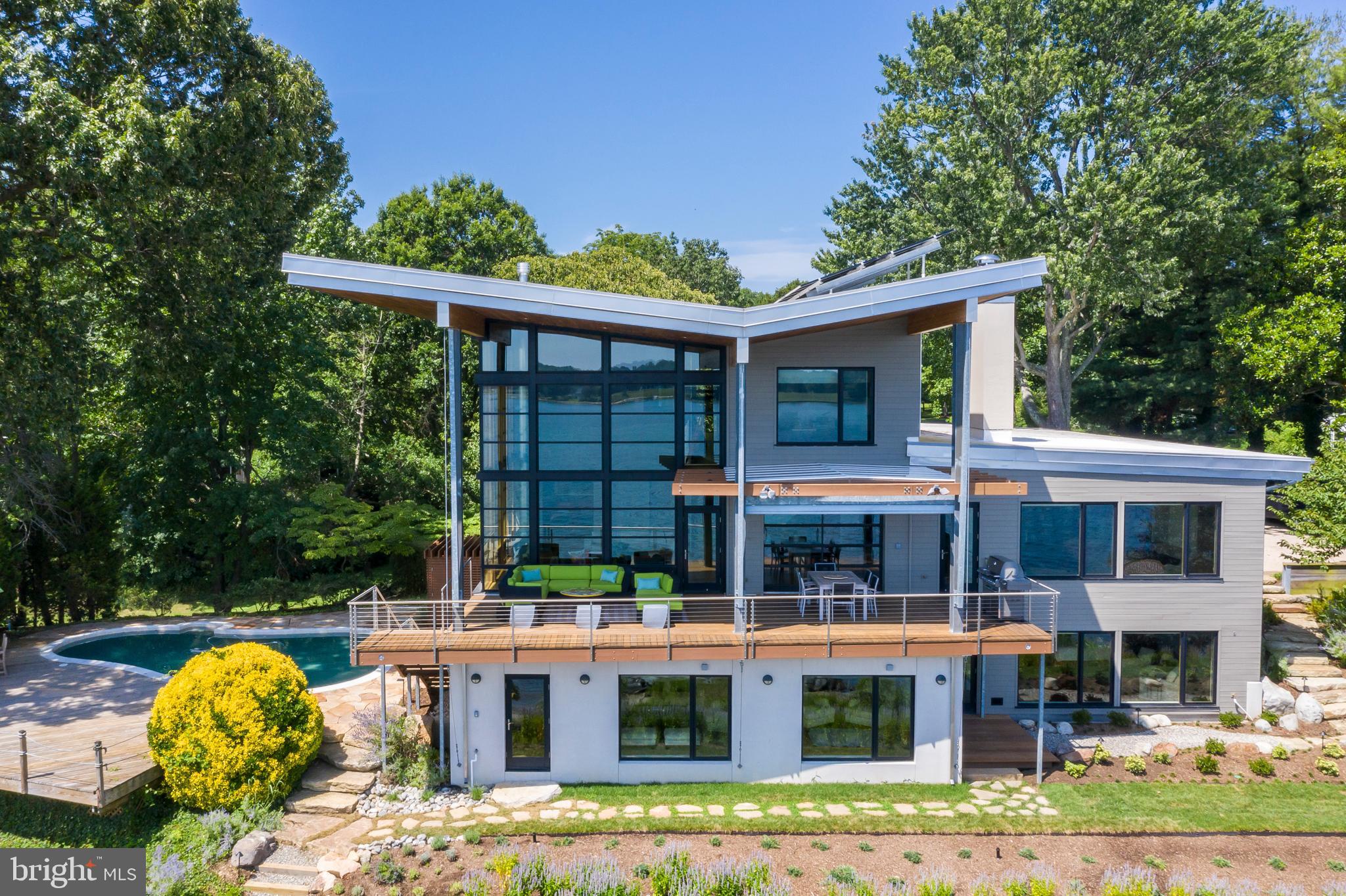 LONDONTOWN TERRACE - Residential