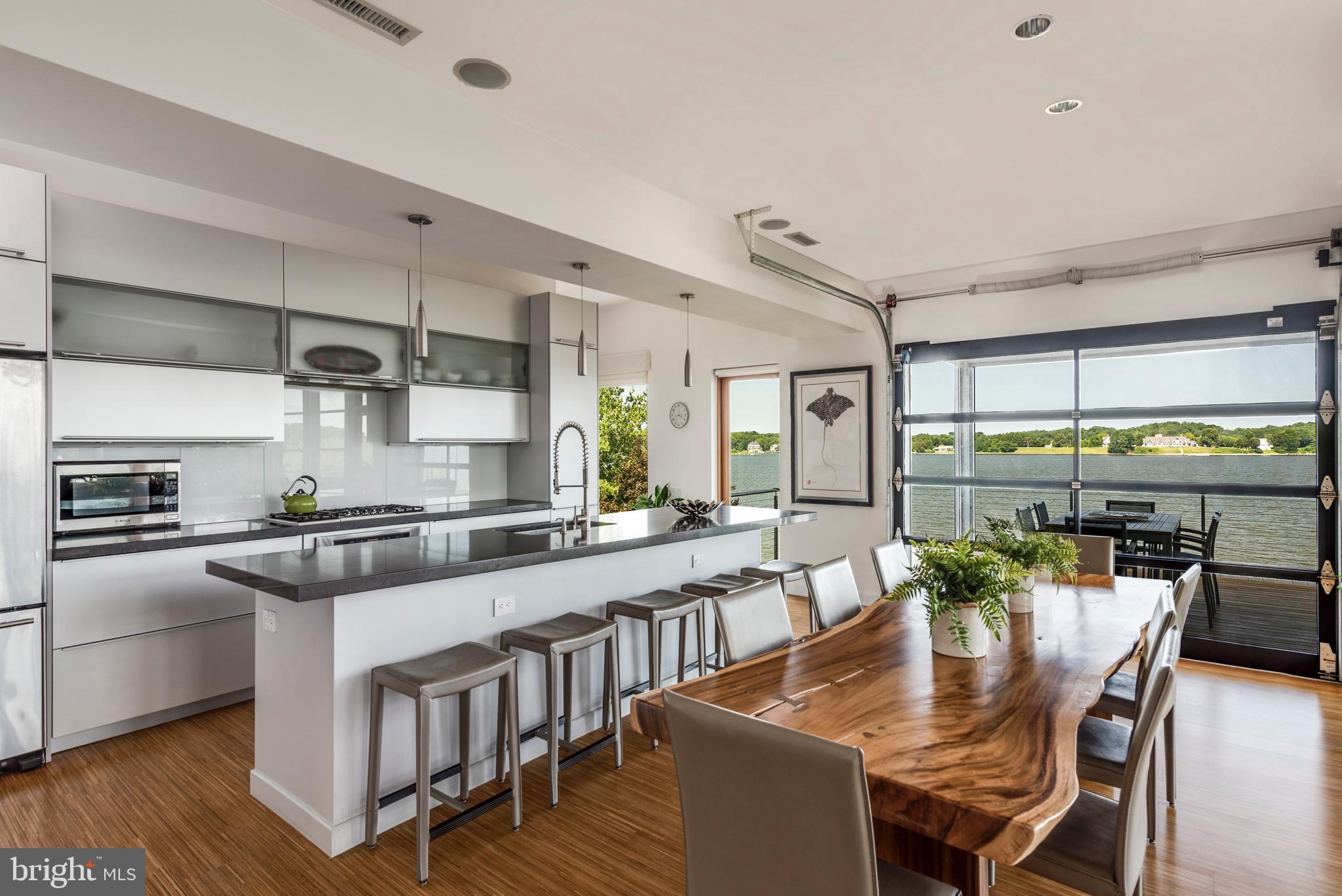 LONDONTOWN TERRACE - Residential