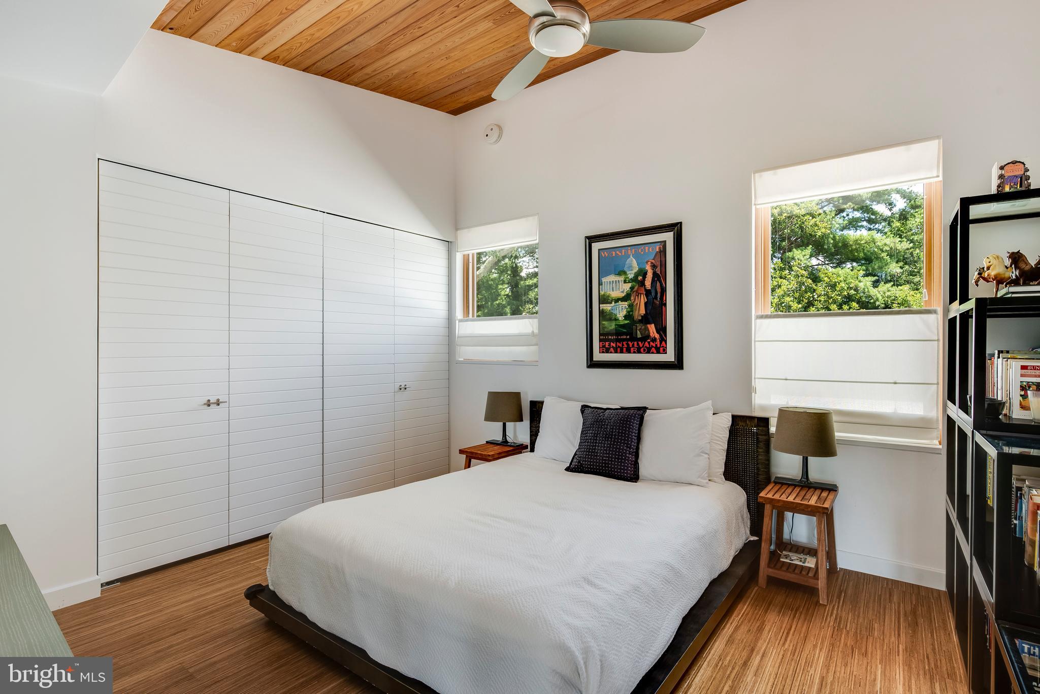 LONDONTOWN TERRACE - Residential