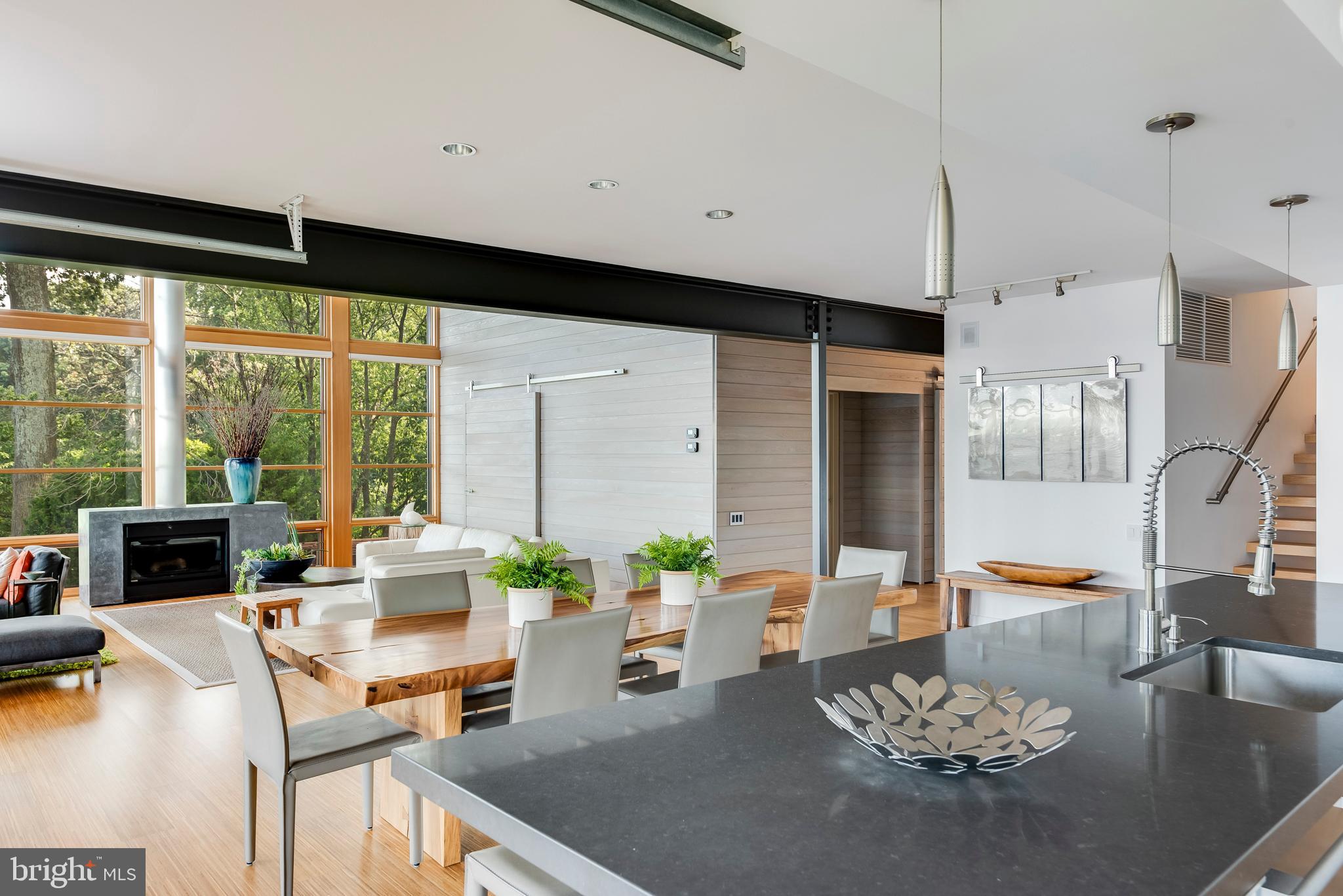 LONDONTOWN TERRACE - Residential