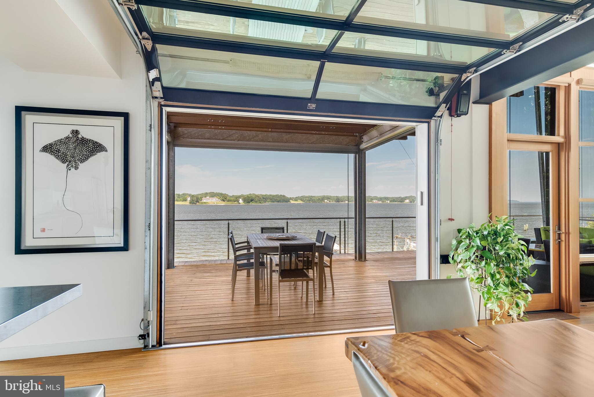 LONDONTOWN TERRACE - Residential