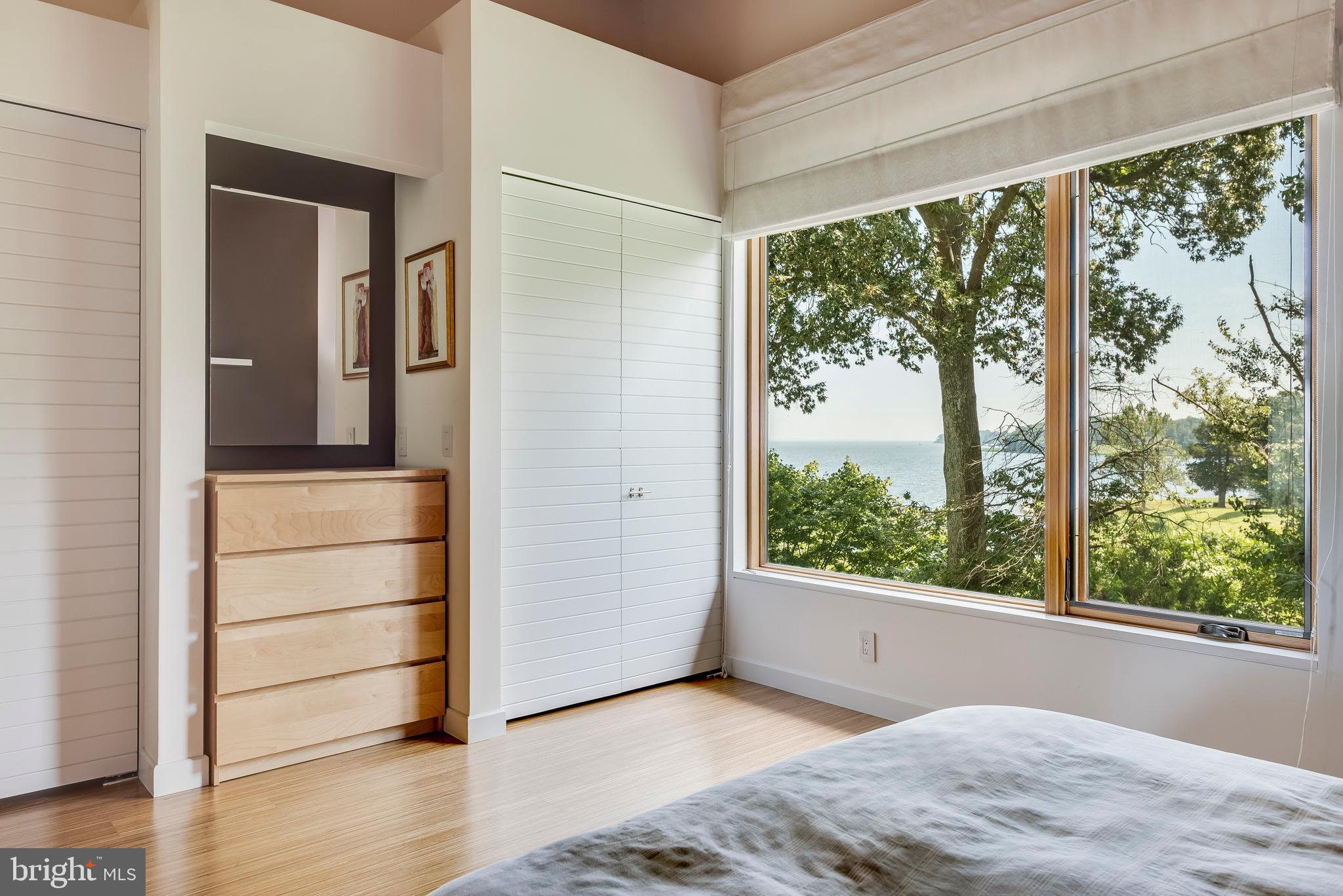 LONDONTOWN TERRACE - Residential