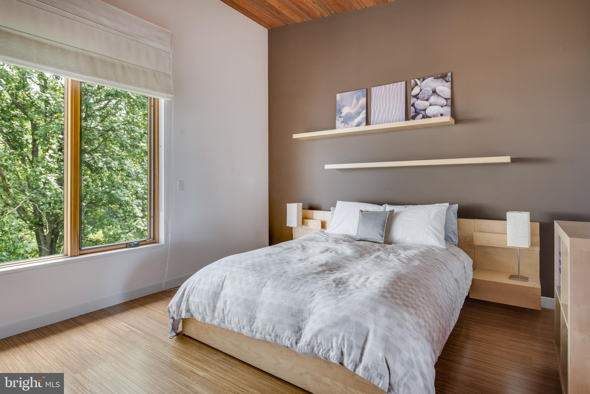 LONDONTOWN TERRACE - Residential