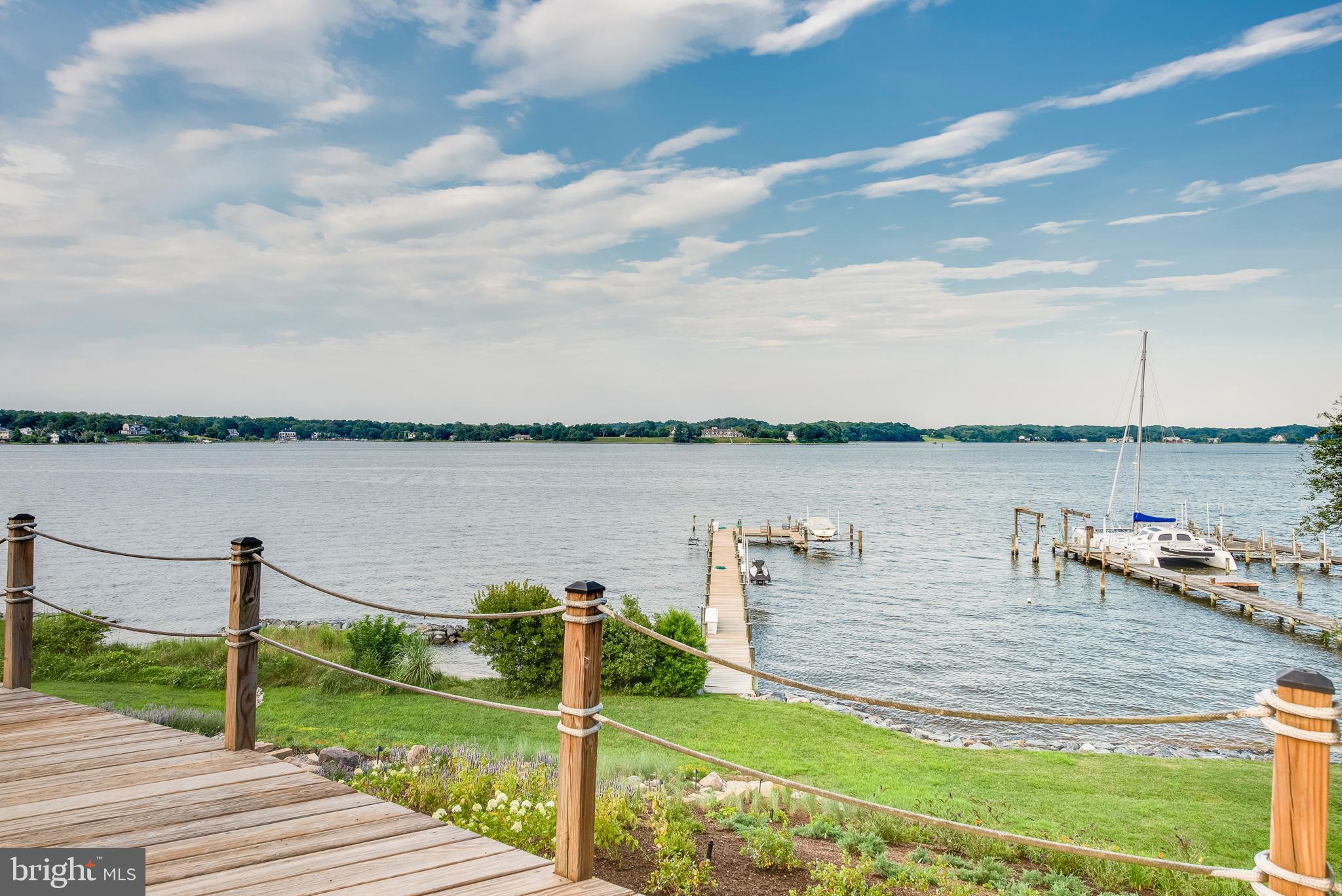 LONDONTOWN TERRACE - Residential