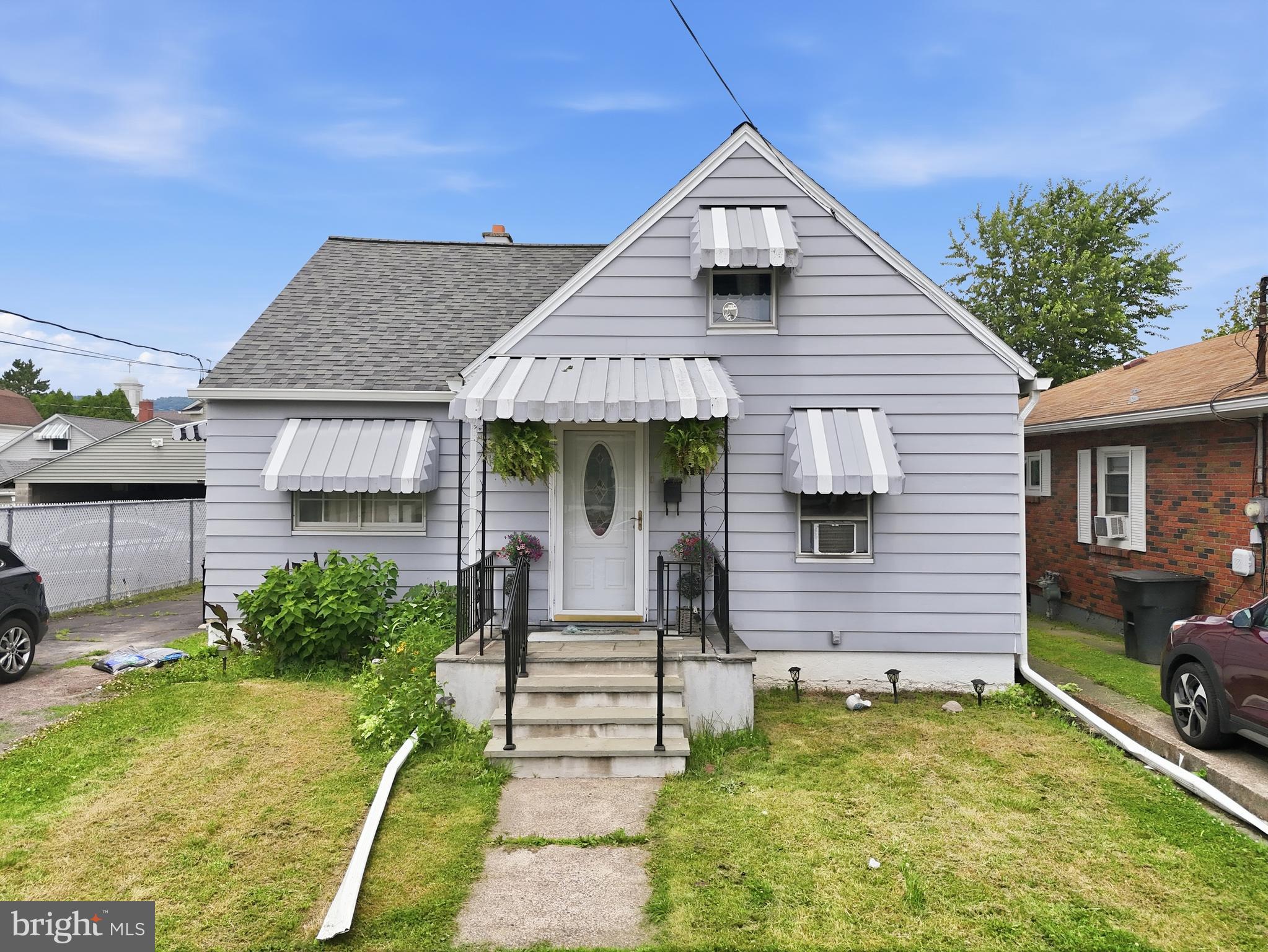 293 LYNDWOOD AVENUE