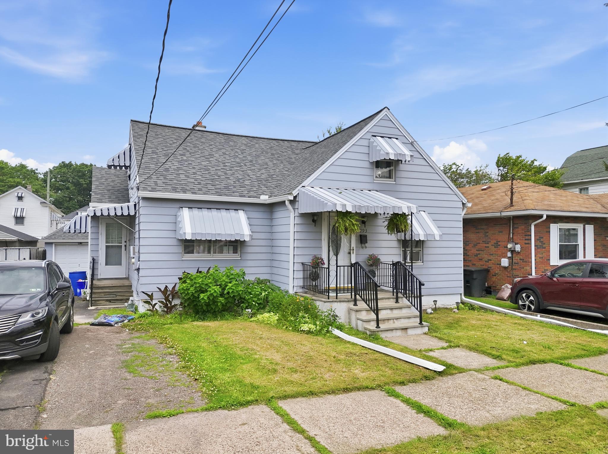 293 LYNDWOOD AVENUE