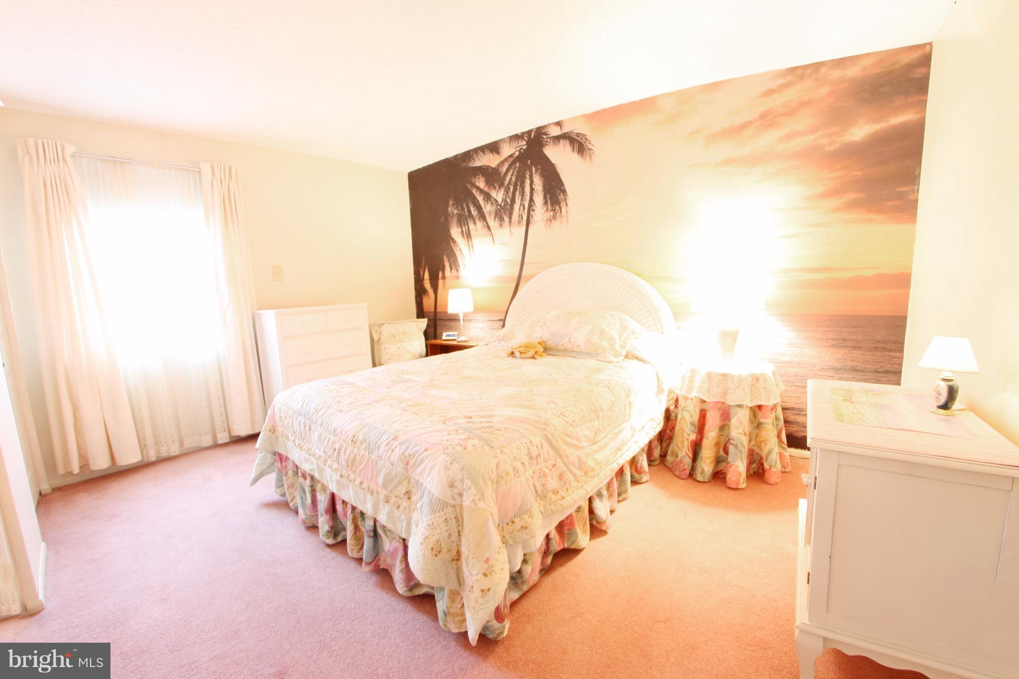 LINTHICUM OAKS - Residential