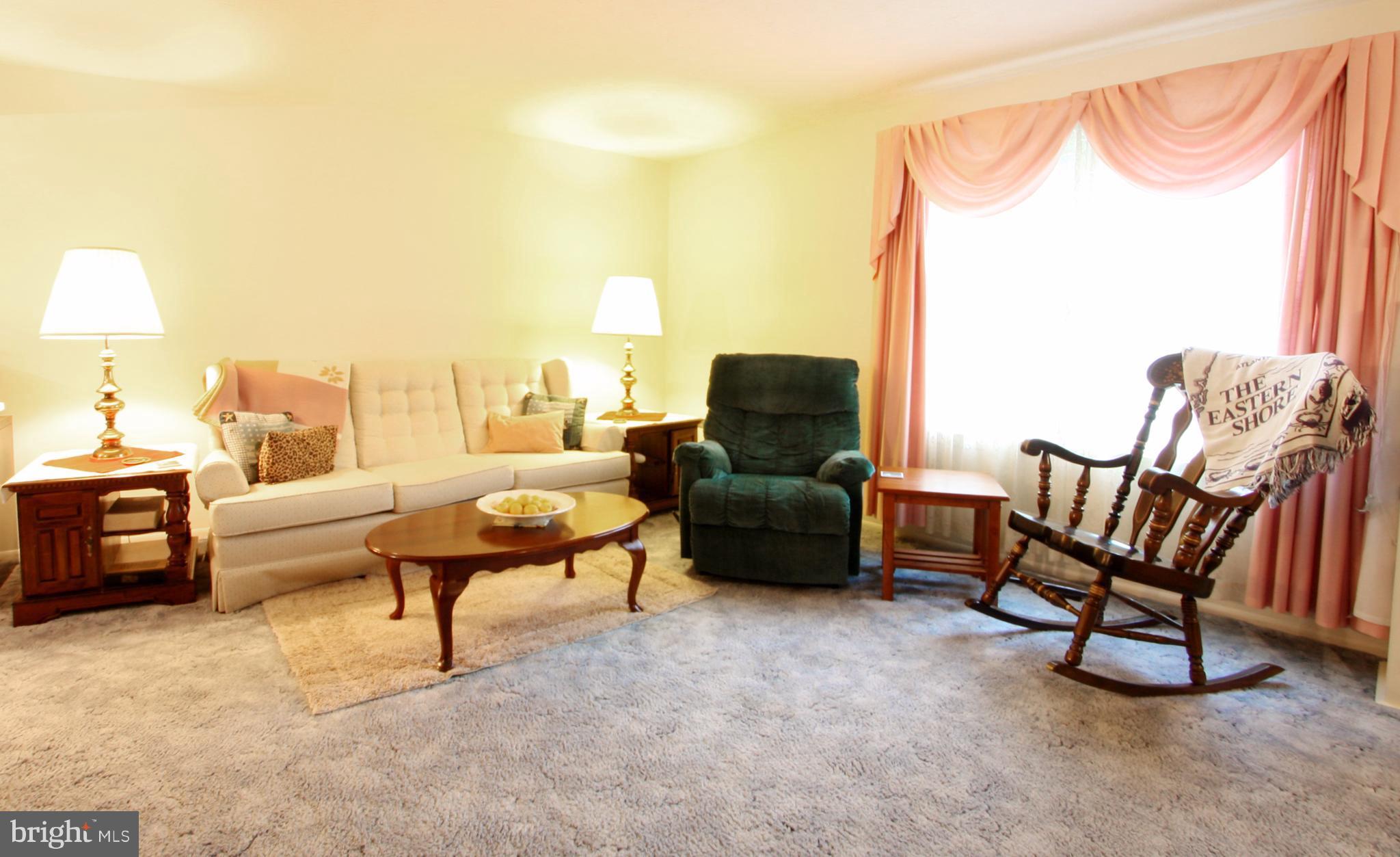 LINTHICUM OAKS - Residential