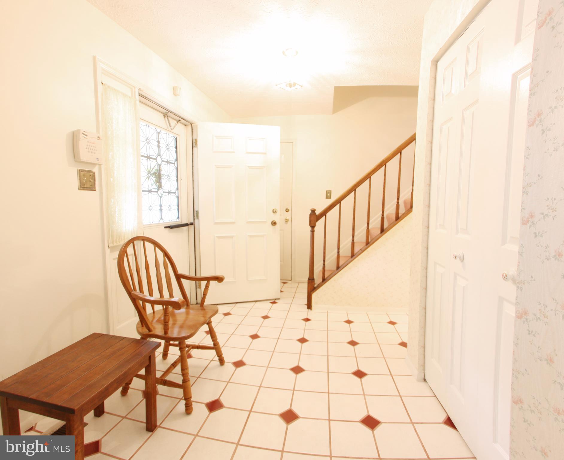 LINTHICUM OAKS - Residential