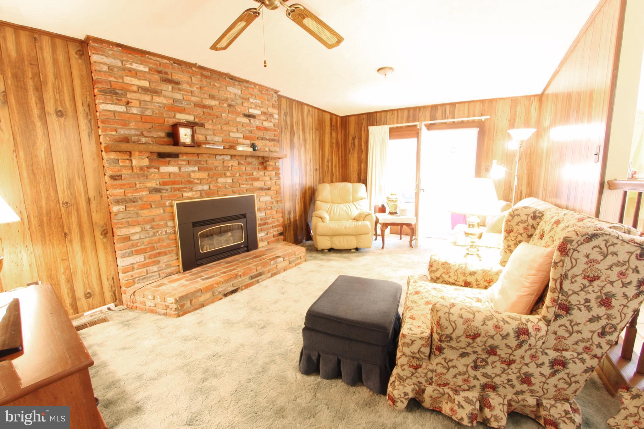 LINTHICUM OAKS - Residential