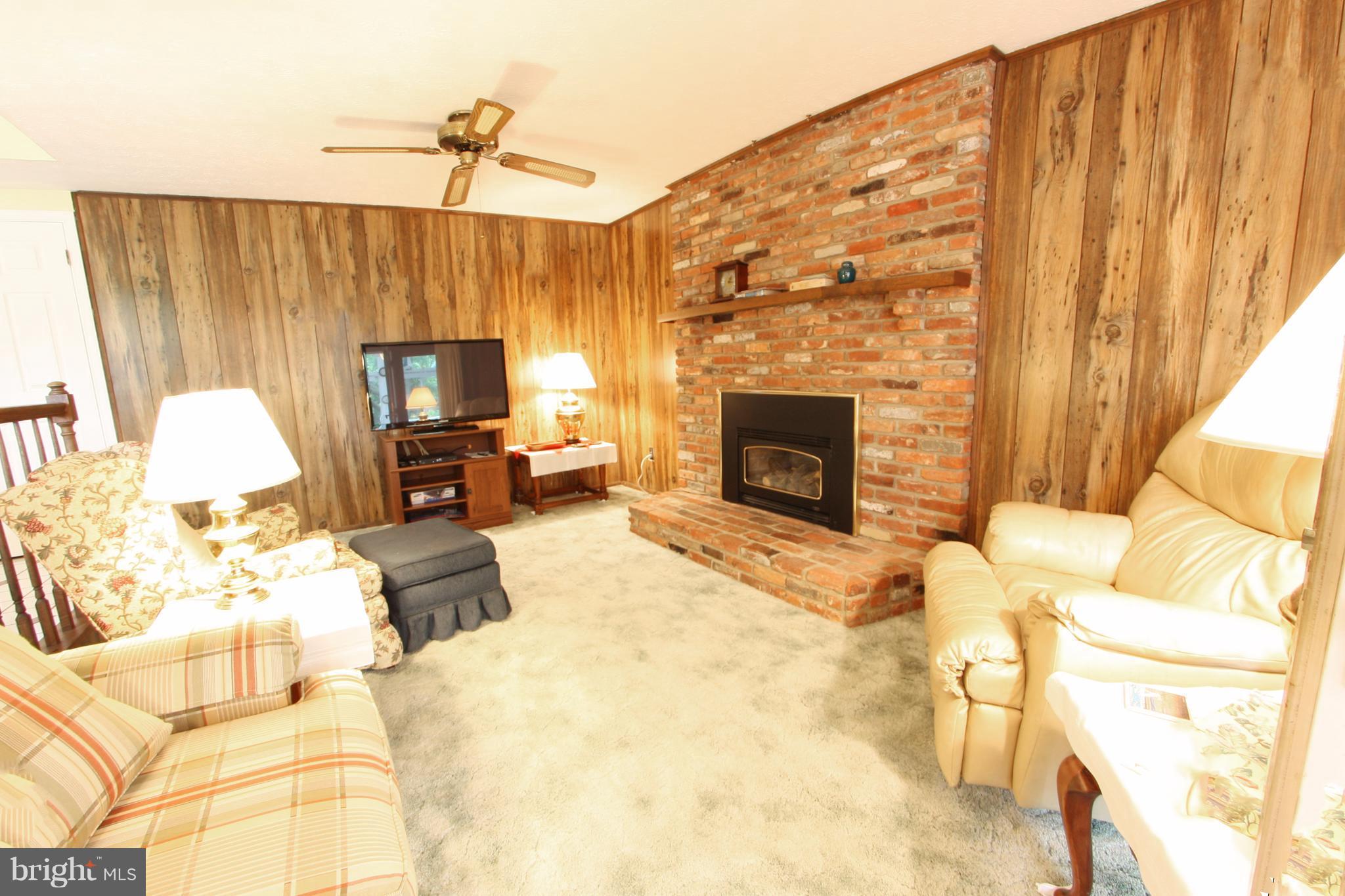 LINTHICUM OAKS - Residential