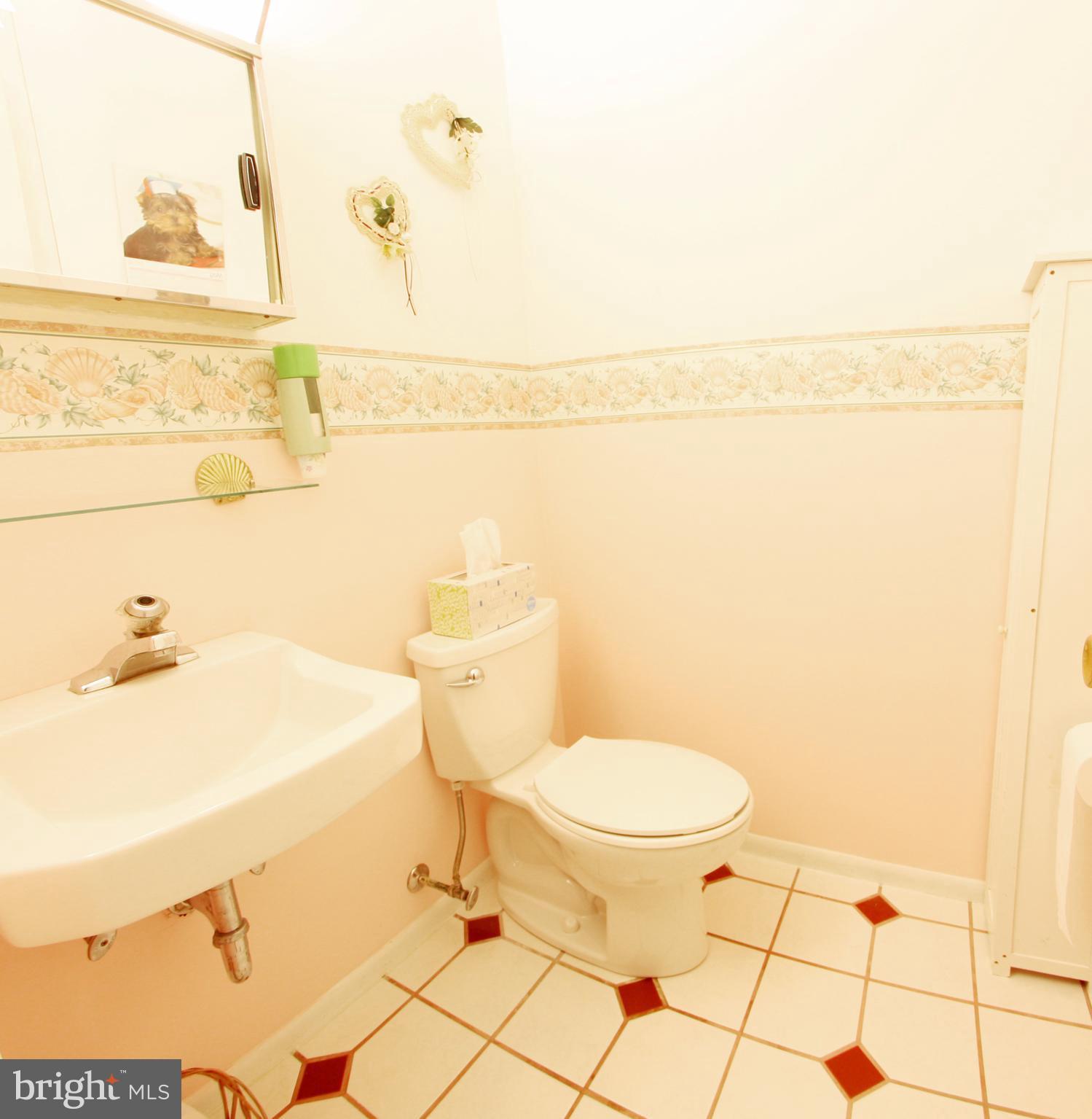 LINTHICUM OAKS - Residential