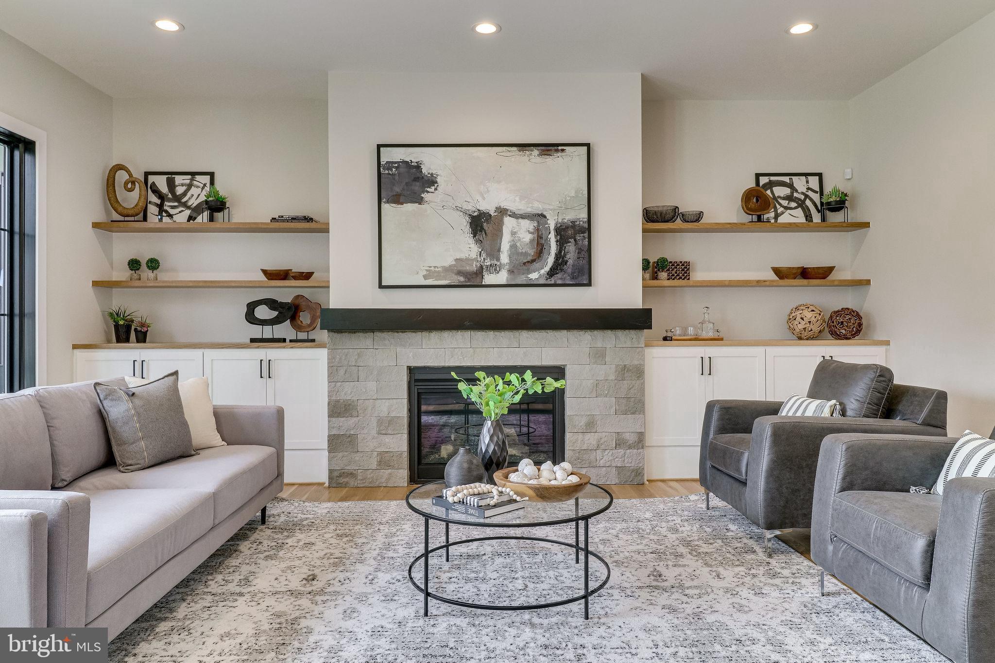 MANTUA - Residential