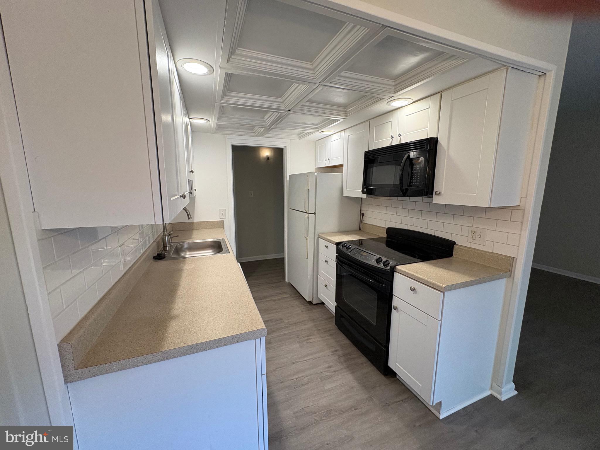 11643 STONEVIEW SQUARE 86/21C